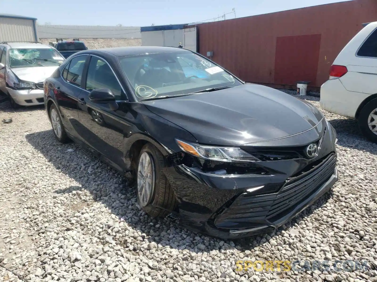 1 Photograph of a damaged car 4T1C11AK5MU440693 TOYOTA CAMRY 2021