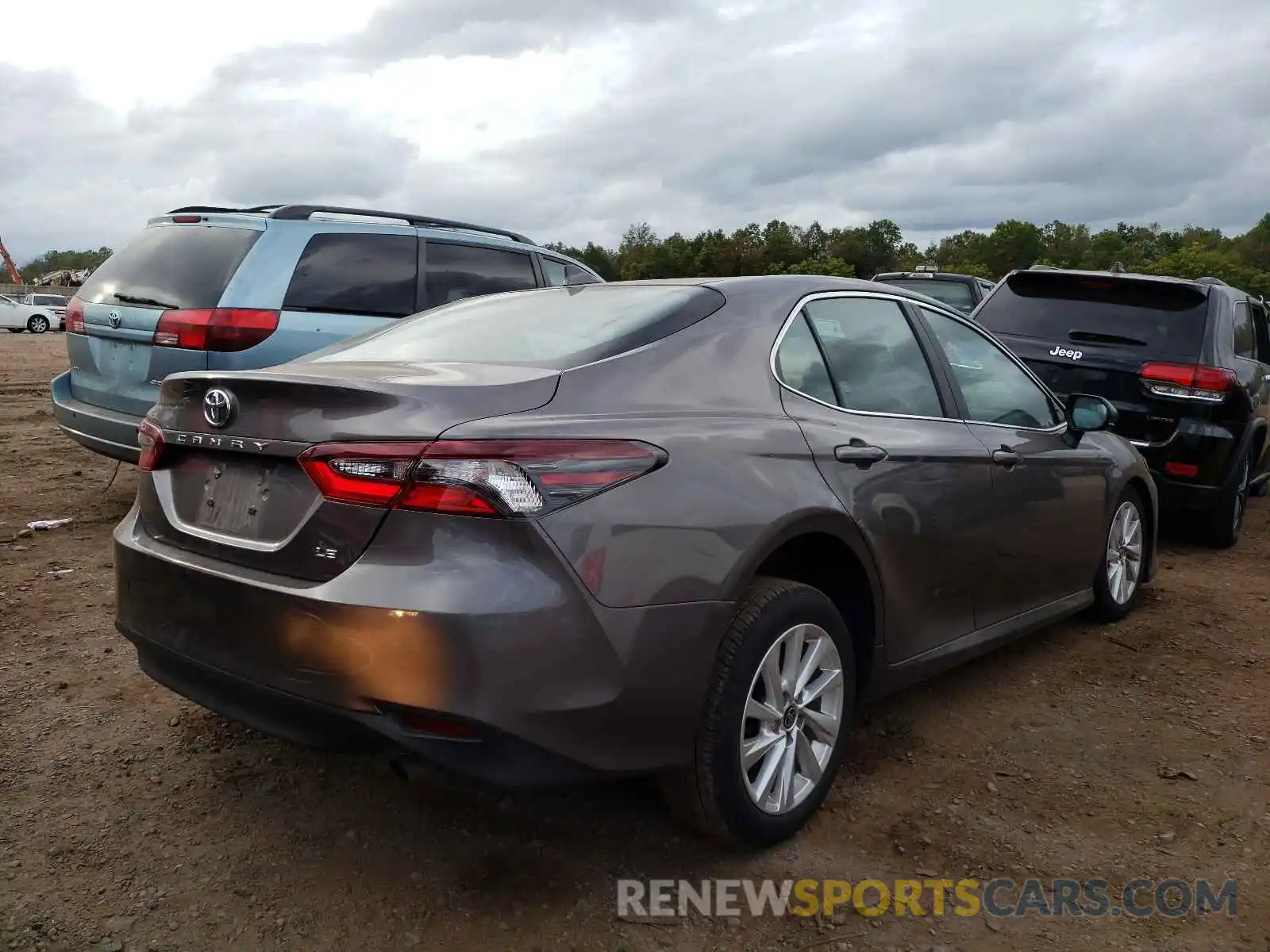 4 Photograph of a damaged car 4T1C11AK5MU441438 TOYOTA CAMRY 2021