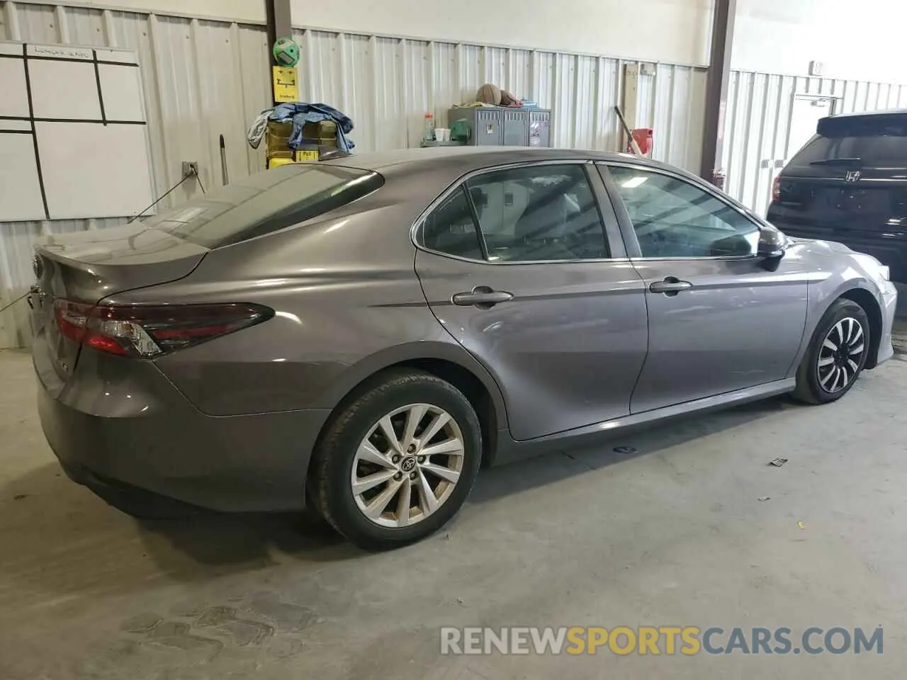 3 Photograph of a damaged car 4T1C11AK5MU442203 TOYOTA CAMRY 2021