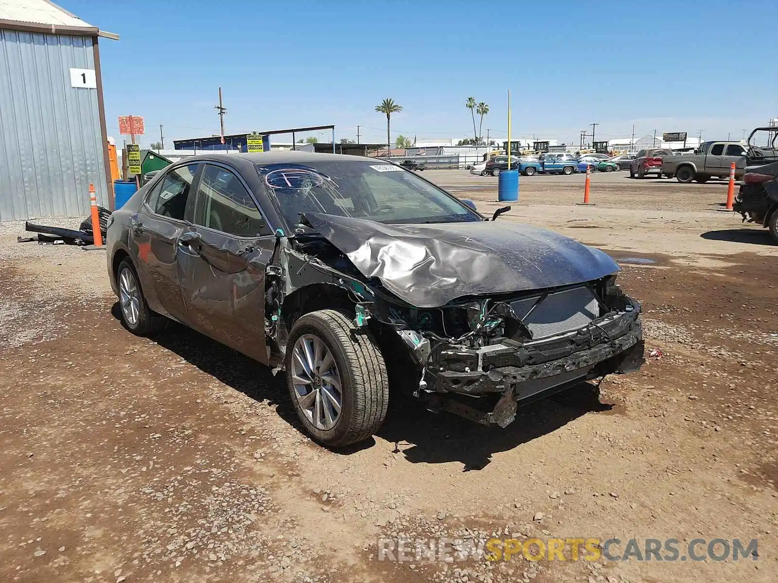 1 Photograph of a damaged car 4T1C11AK5MU452004 TOYOTA CAMRY 2021