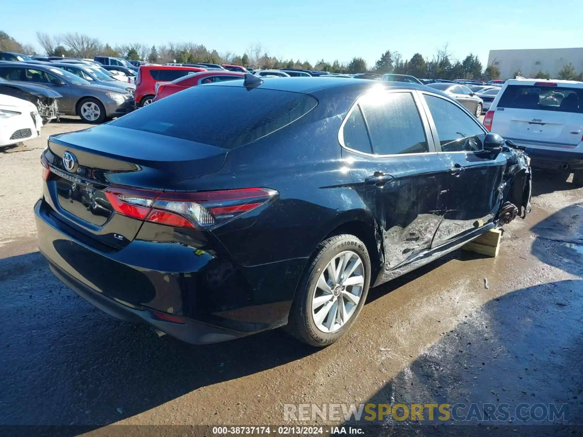 4 Photograph of a damaged car 4T1C11AK5MU453377 TOYOTA CAMRY 2021