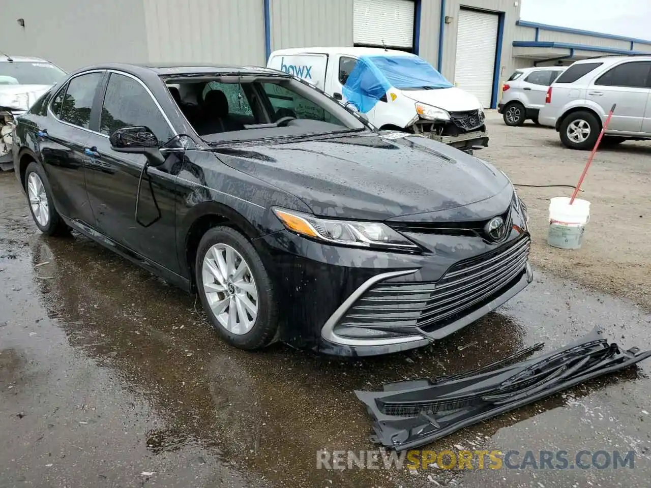 1 Photograph of a damaged car 4T1C11AK5MU461141 TOYOTA CAMRY 2021