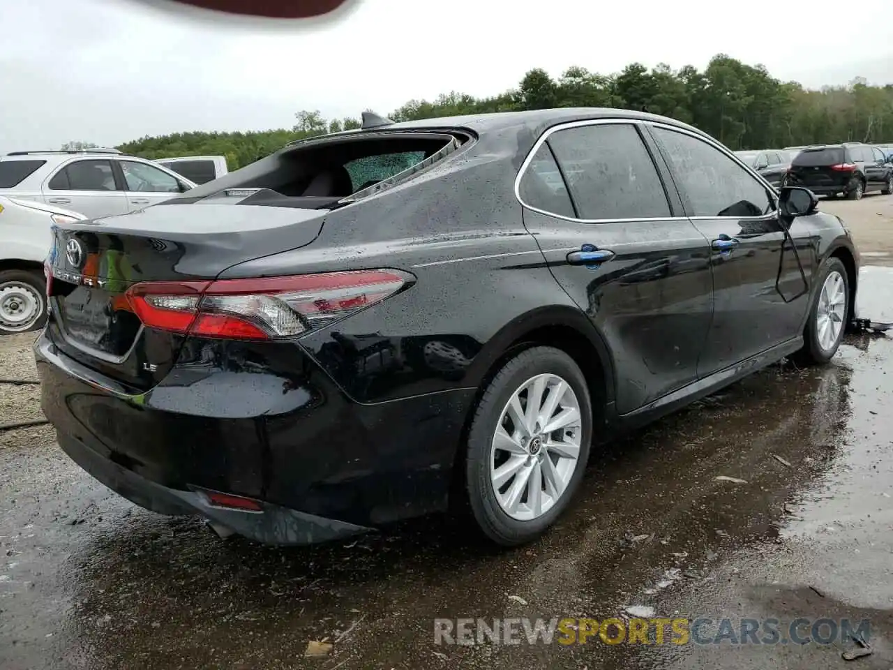 4 Photograph of a damaged car 4T1C11AK5MU461141 TOYOTA CAMRY 2021