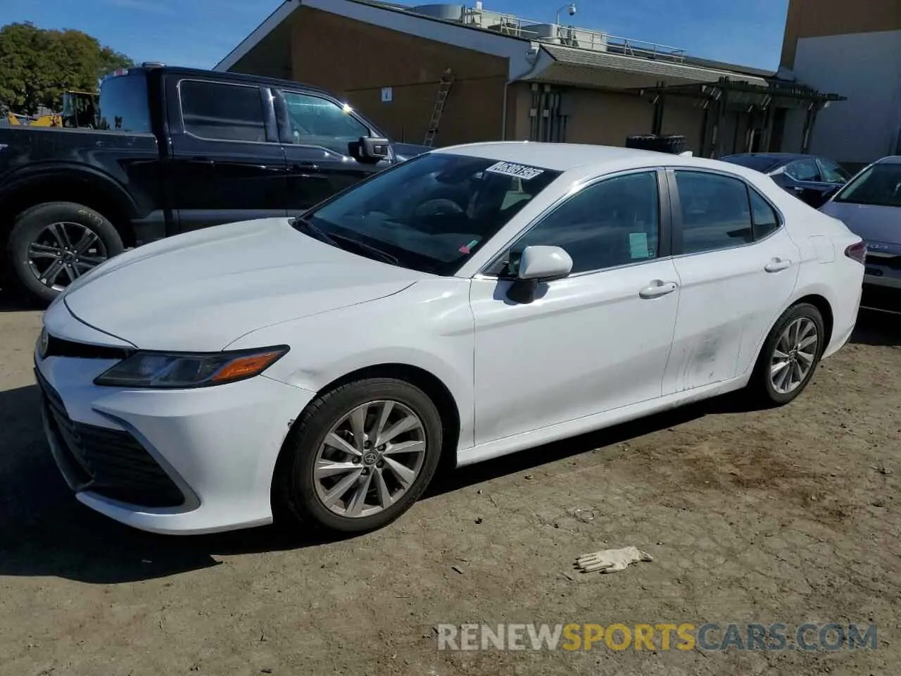 1 Photograph of a damaged car 4T1C11AK5MU549767 TOYOTA CAMRY 2021