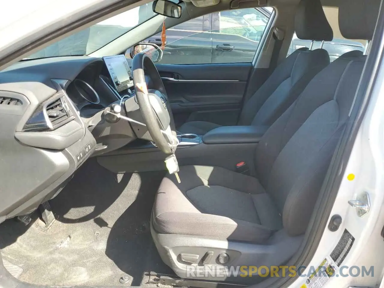 7 Photograph of a damaged car 4T1C11AK5MU549767 TOYOTA CAMRY 2021