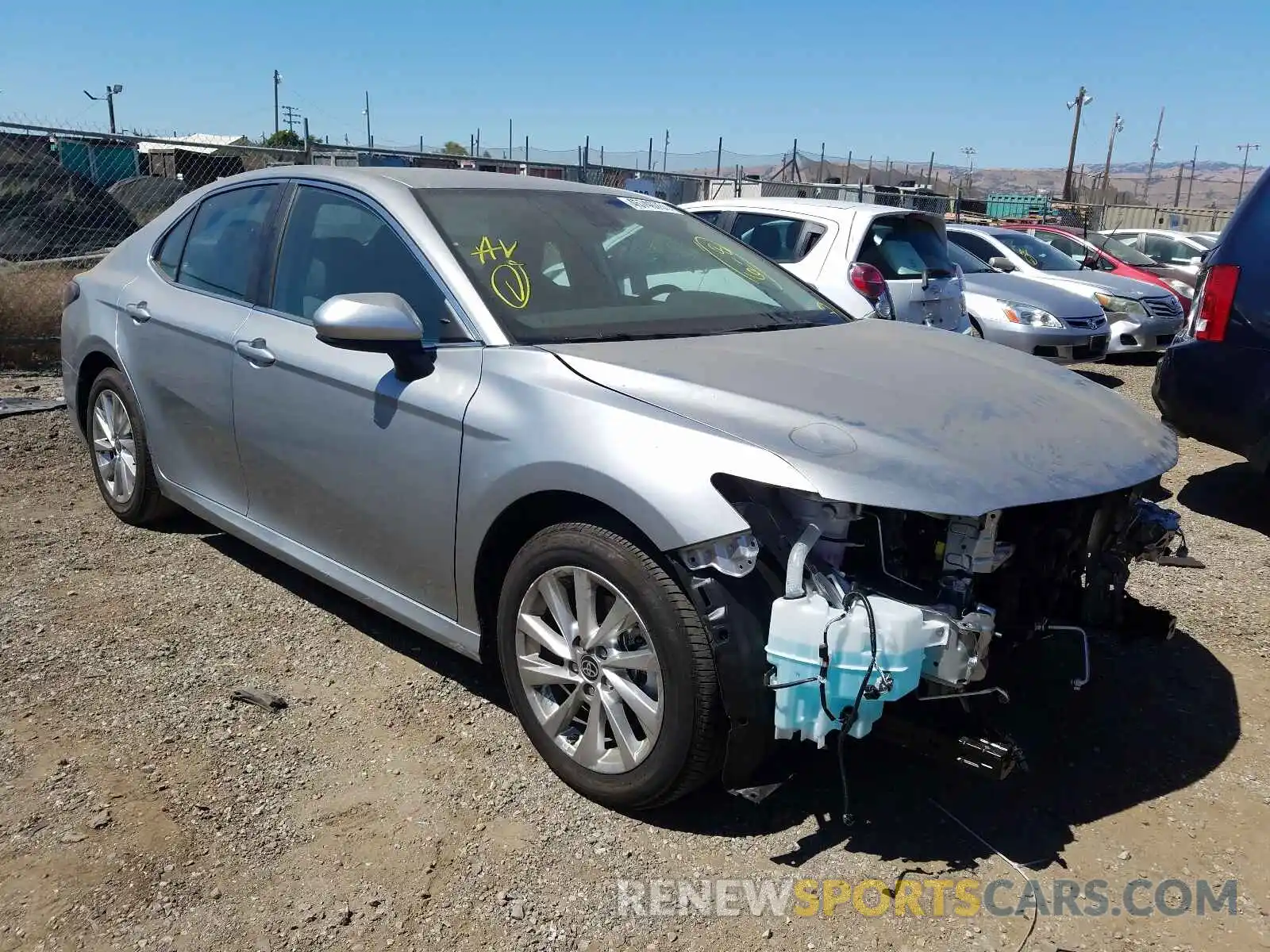 1 Photograph of a damaged car 4T1C11AK5MU560297 TOYOTA CAMRY 2021