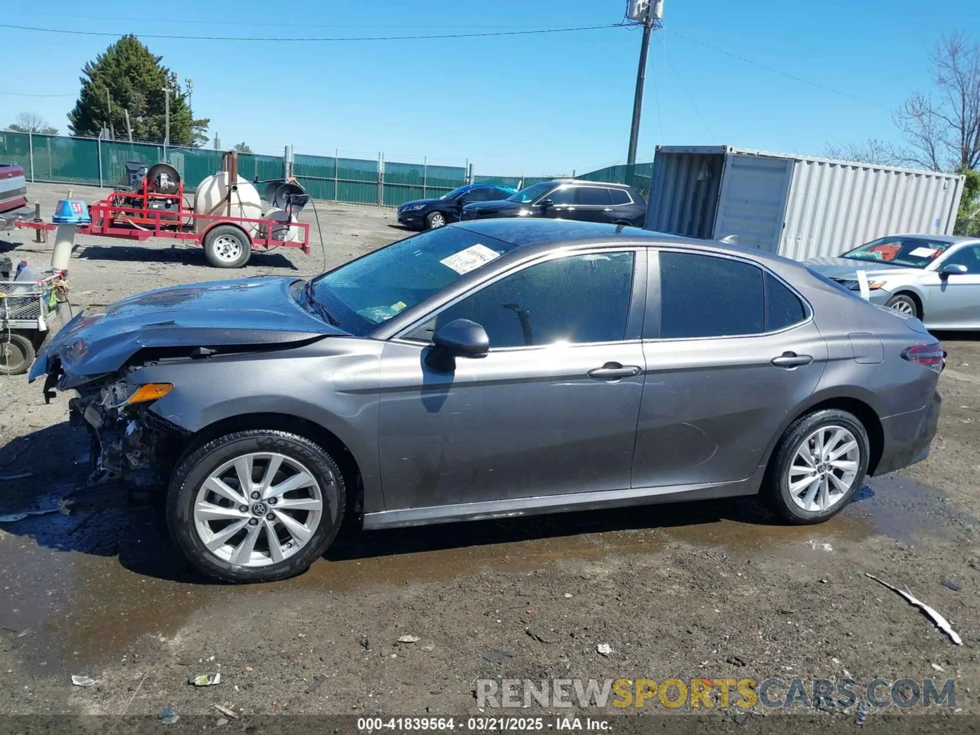 15 Photograph of a damaged car 4T1C11AK5MU563426 TOYOTA CAMRY 2021