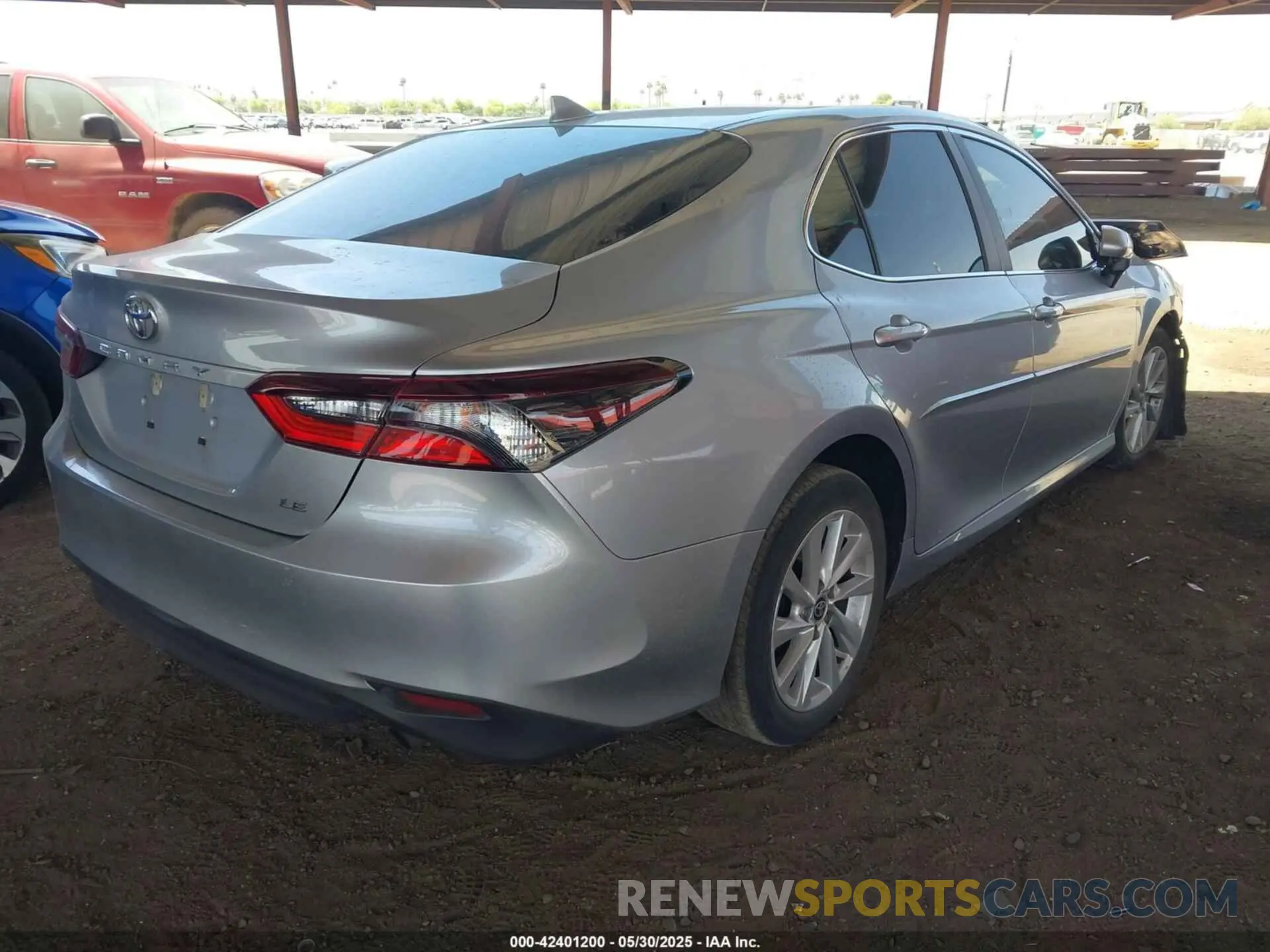 4 Photograph of a damaged car 4T1C11AK5MU564057 TOYOTA CAMRY 2021
