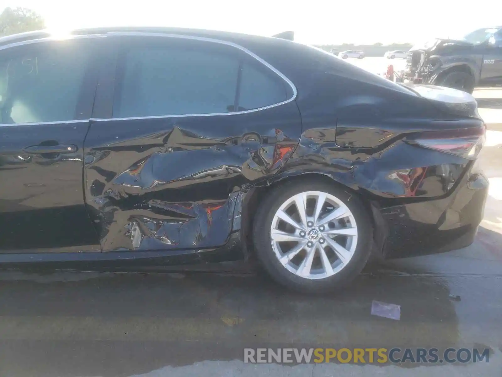 9 Photograph of a damaged car 4T1C11AK5MU579223 TOYOTA CAMRY 2021