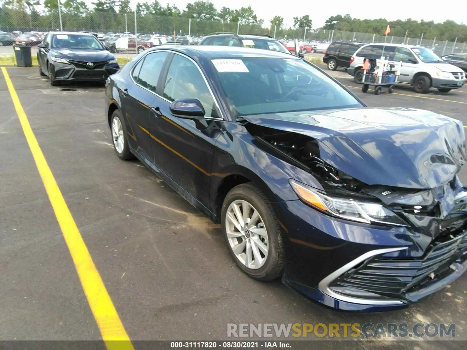 1 Photograph of a damaged car 4T1C11AK5MU585409 TOYOTA CAMRY 2021