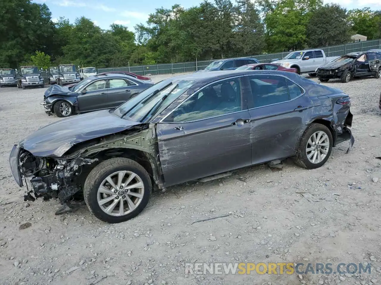 1 Photograph of a damaged car 4T1C11AK5MU586141 TOYOTA CAMRY 2021