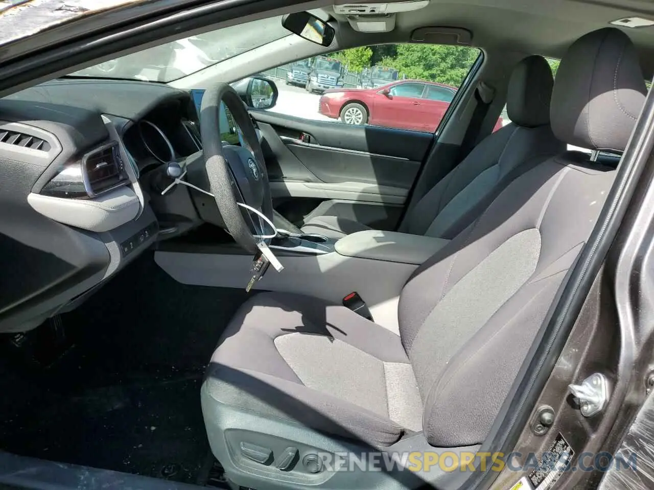 7 Photograph of a damaged car 4T1C11AK5MU586141 TOYOTA CAMRY 2021