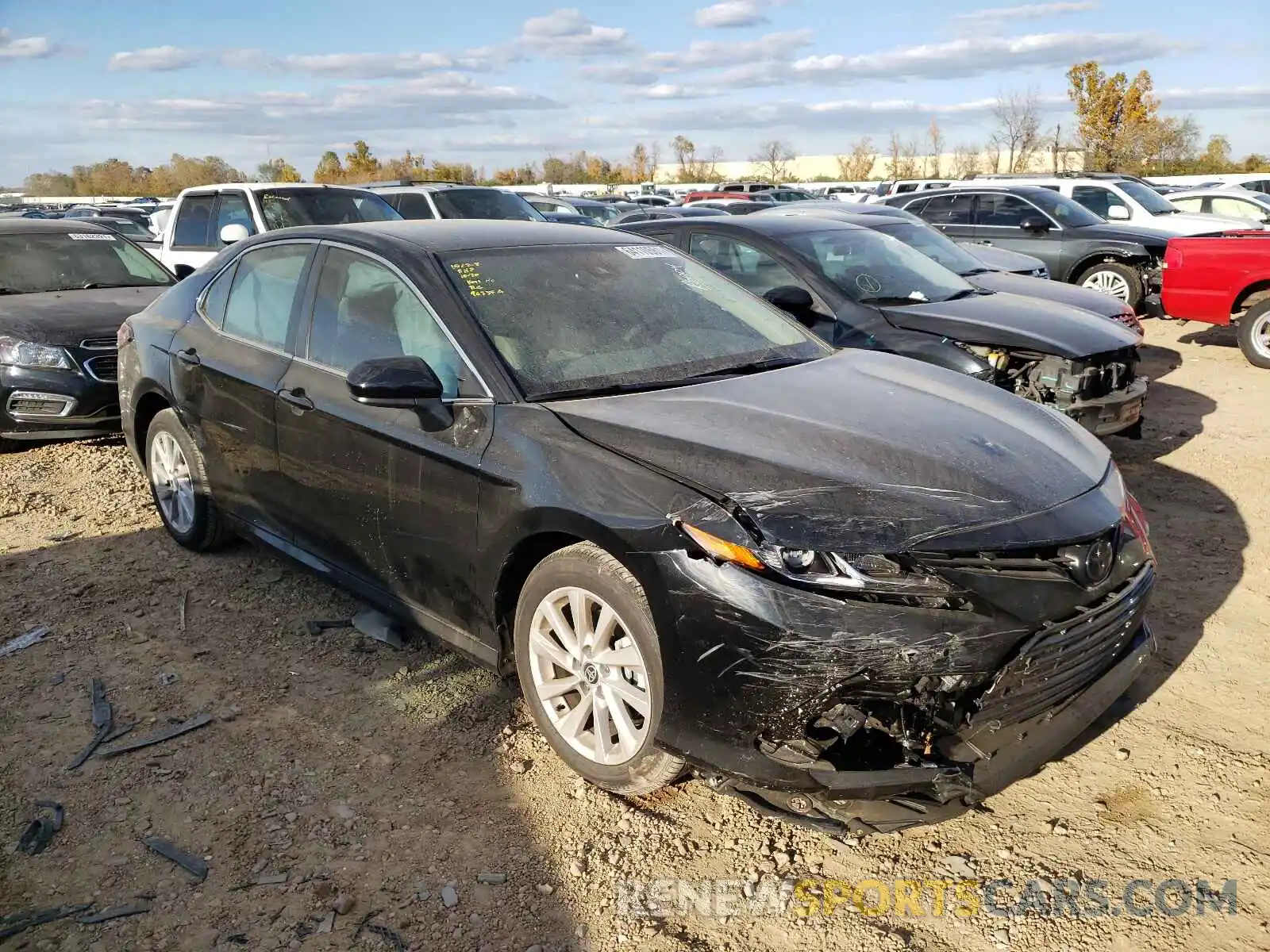 1 Photograph of a damaged car 4T1C11AK5MU606761 TOYOTA CAMRY 2021