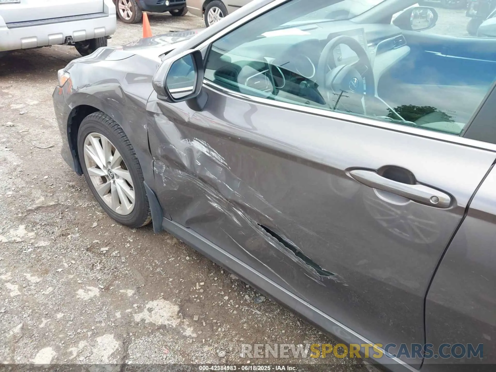 6 Photograph of a damaged car 4T1C11AK6MU420419 TOYOTA CAMRY 2021