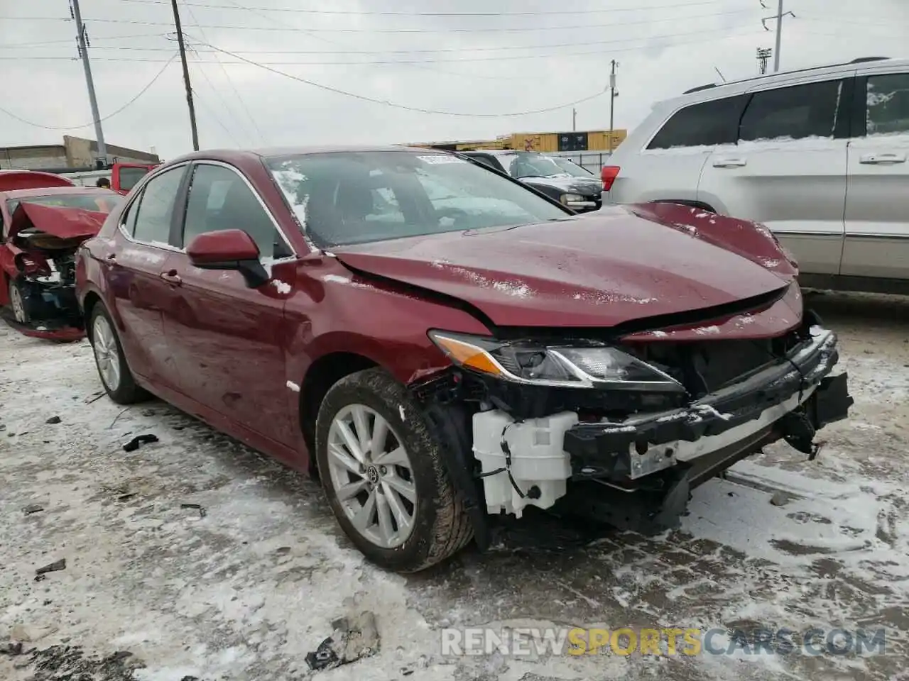 1 Photograph of a damaged car 4T1C11AK6MU422901 TOYOTA CAMRY 2021