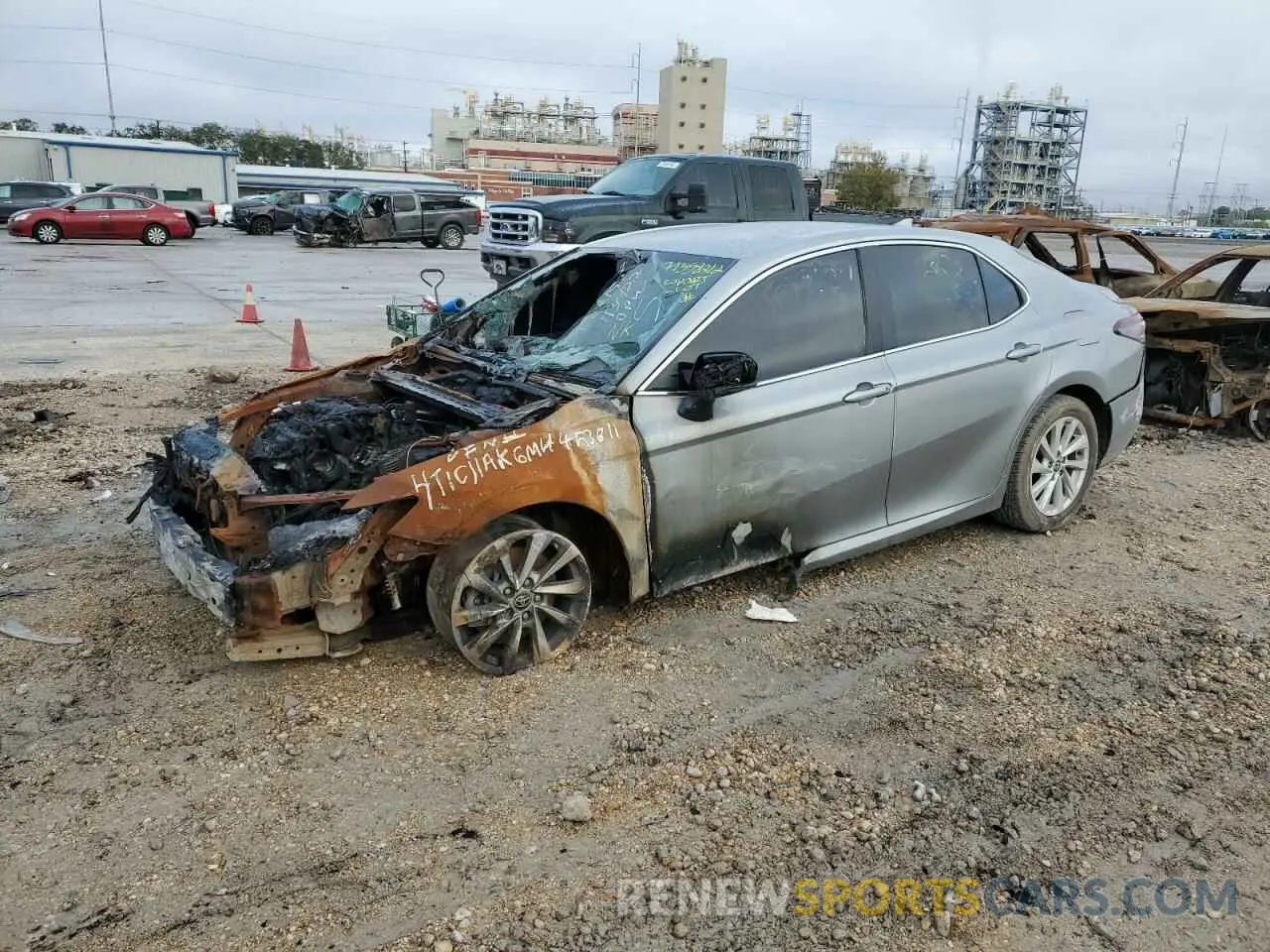 1 Photograph of a damaged car 4T1C11AK6MU453811 TOYOTA CAMRY 2021