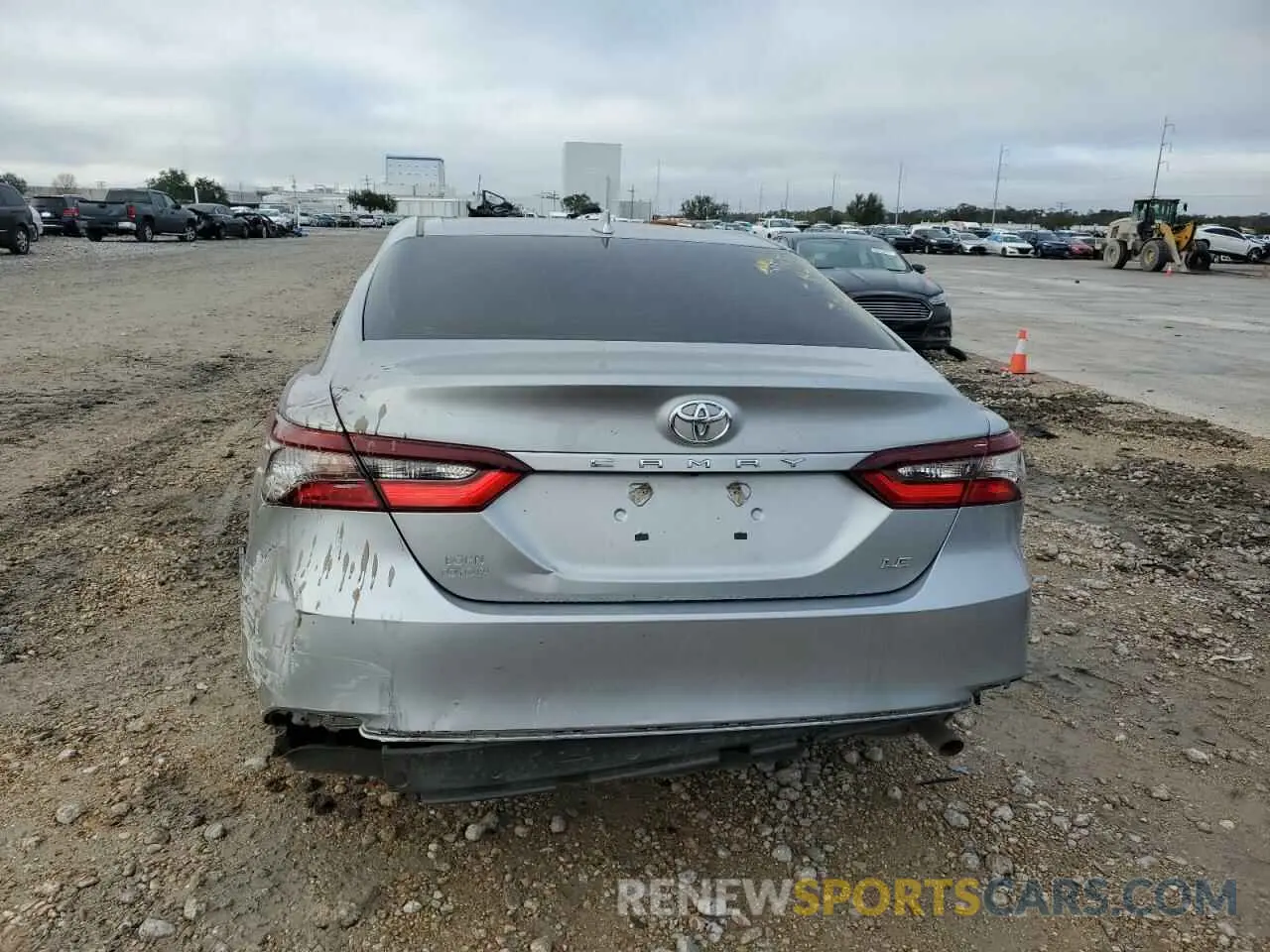 6 Photograph of a damaged car 4T1C11AK6MU453811 TOYOTA CAMRY 2021