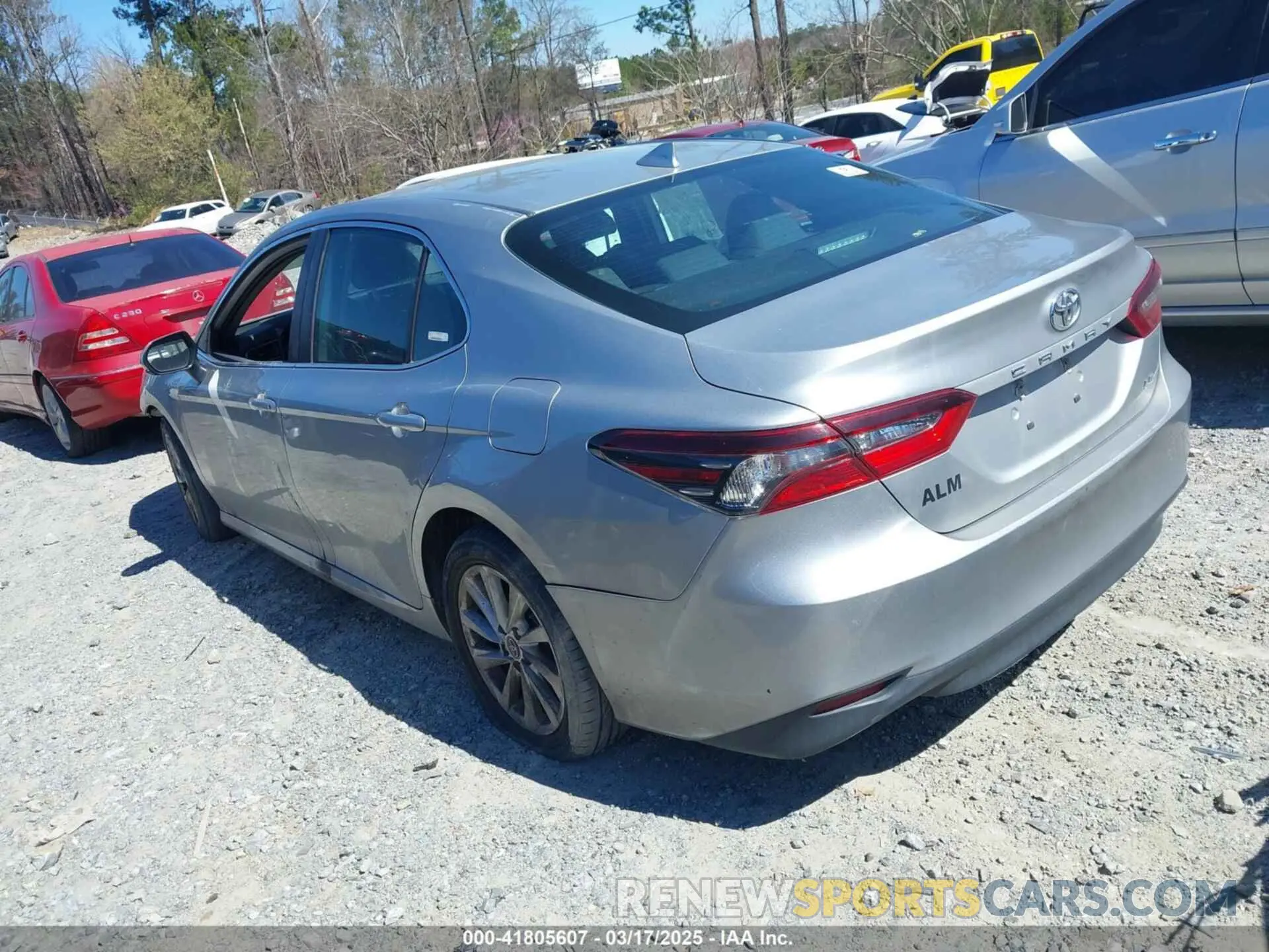 3 Photograph of a damaged car 4T1C11AK6MU466042 TOYOTA CAMRY 2021