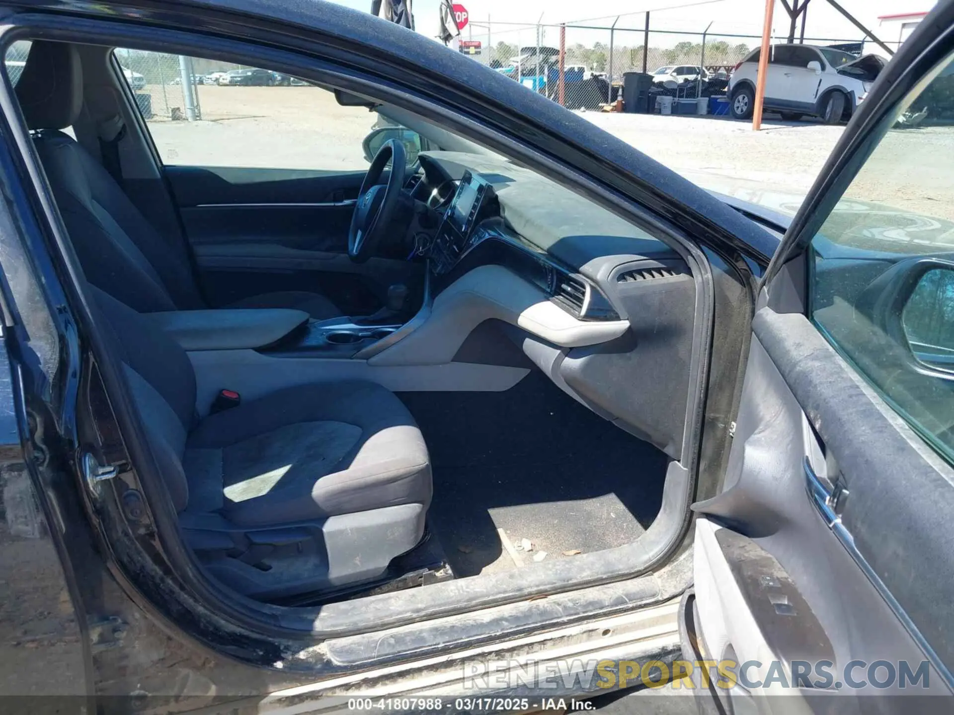 5 Photograph of a damaged car 4T1C11AK6MU514364 TOYOTA CAMRY 2021