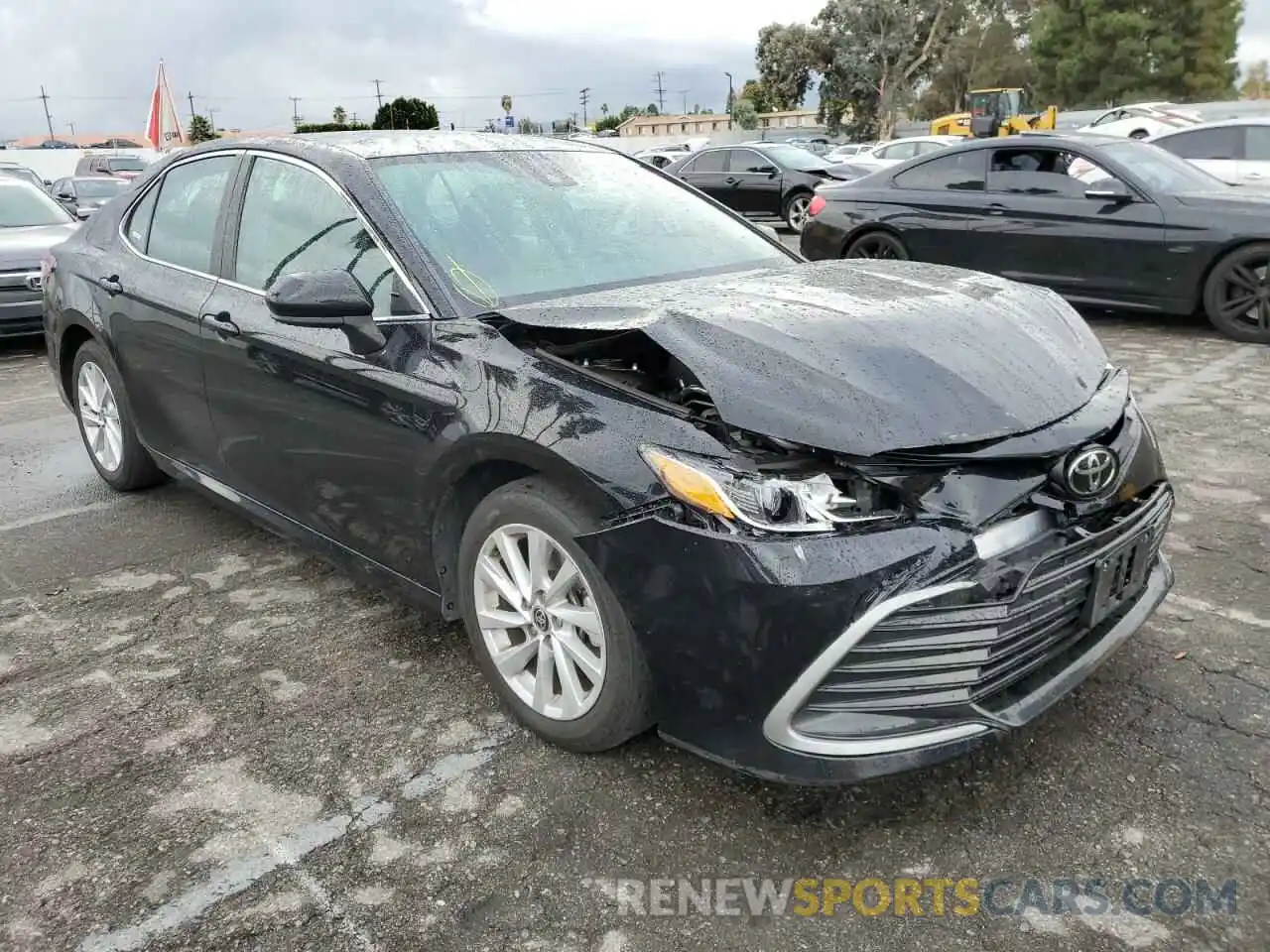 4 Photograph of a damaged car 4T1C11AK6MU541838 TOYOTA CAMRY 2021