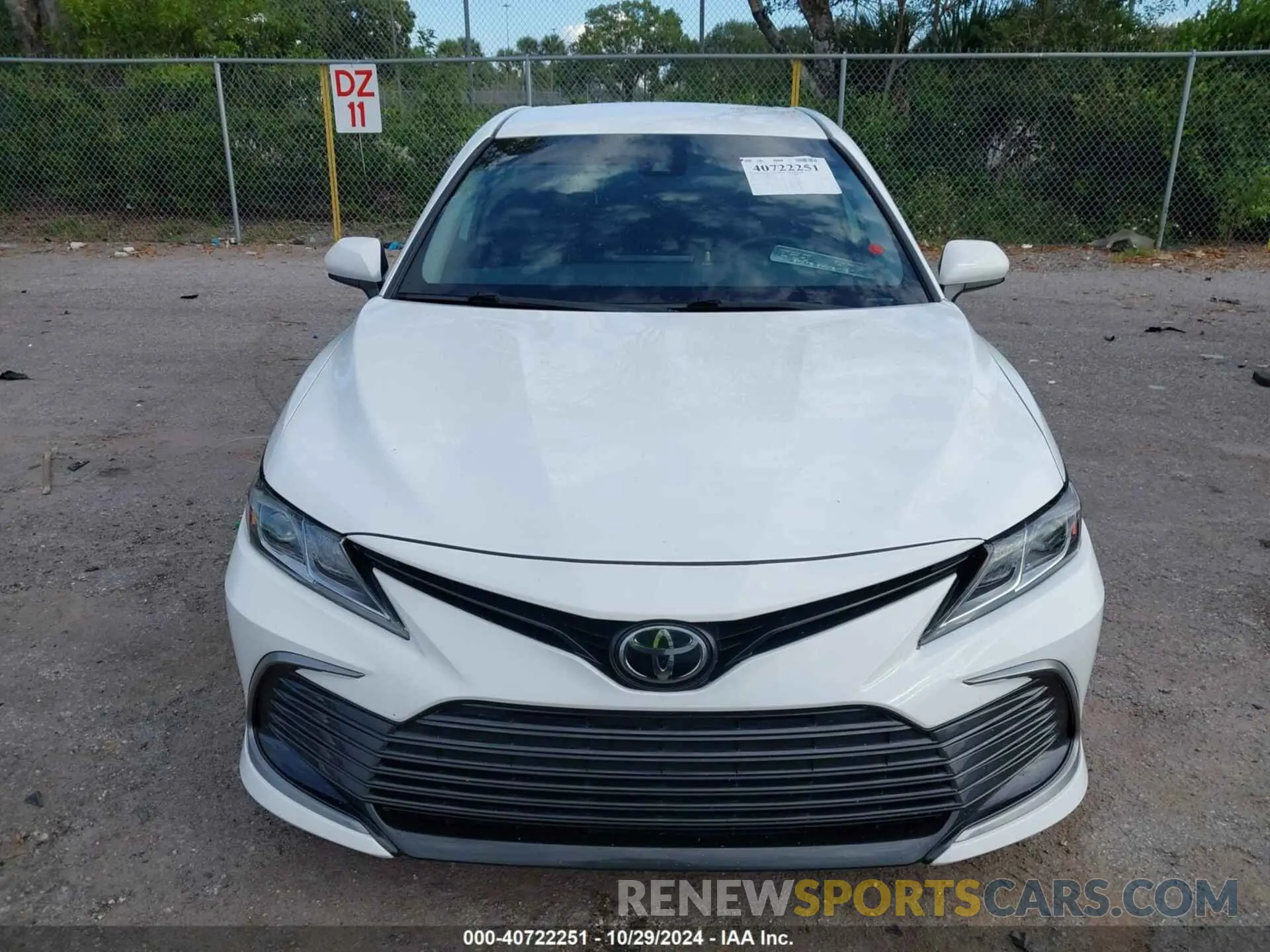 12 Photograph of a damaged car 4T1C11AK6MU544920 TOYOTA CAMRY 2021