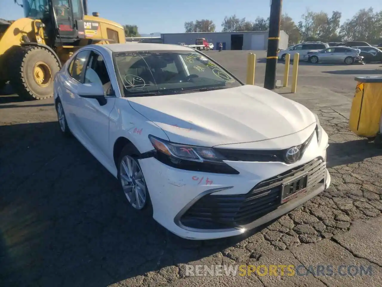 1 Photograph of a damaged car 4T1C11AK6MU545744 TOYOTA CAMRY 2021