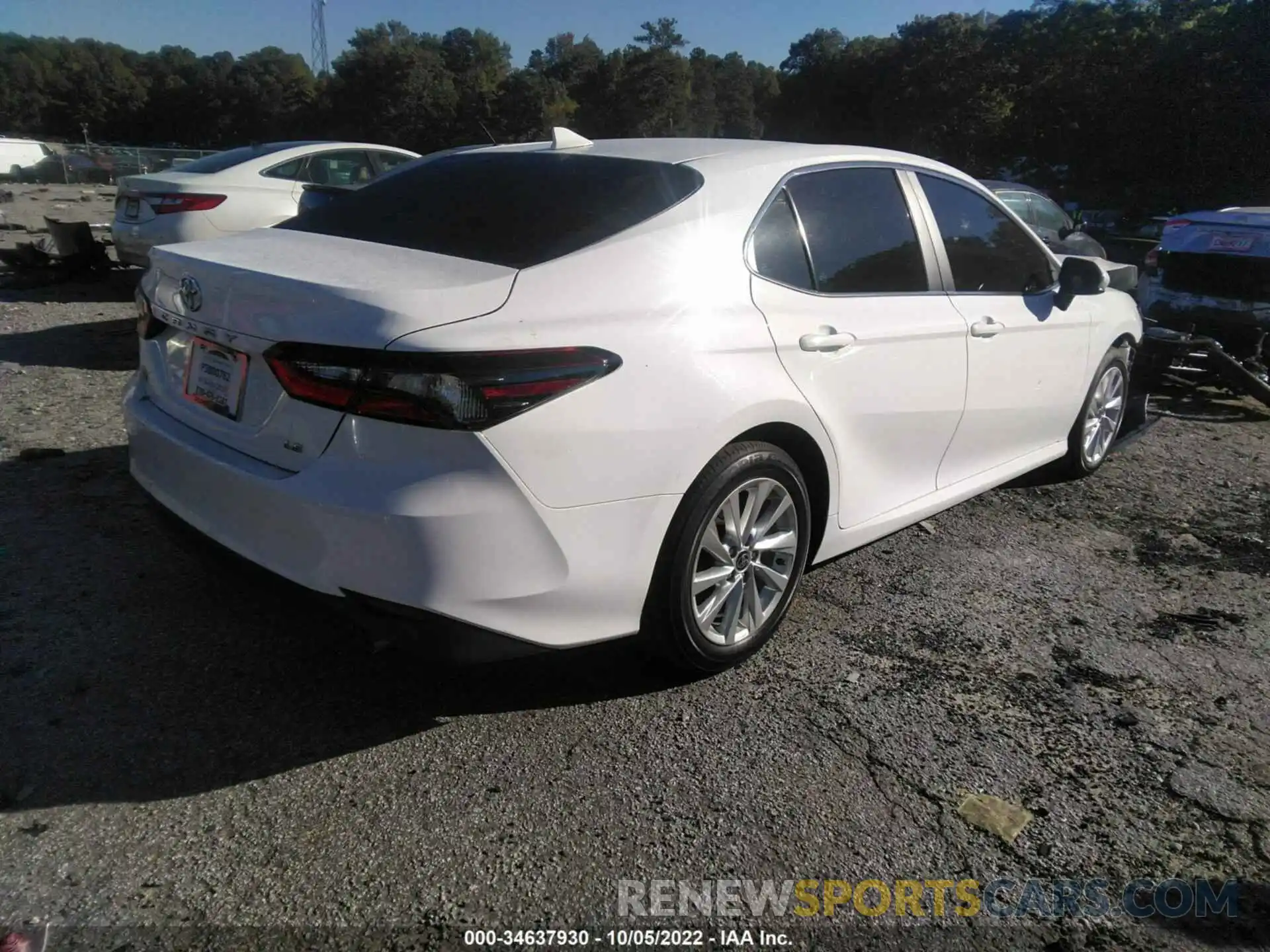 4 Photograph of a damaged car 4T1C11AK6MU552127 TOYOTA CAMRY 2021