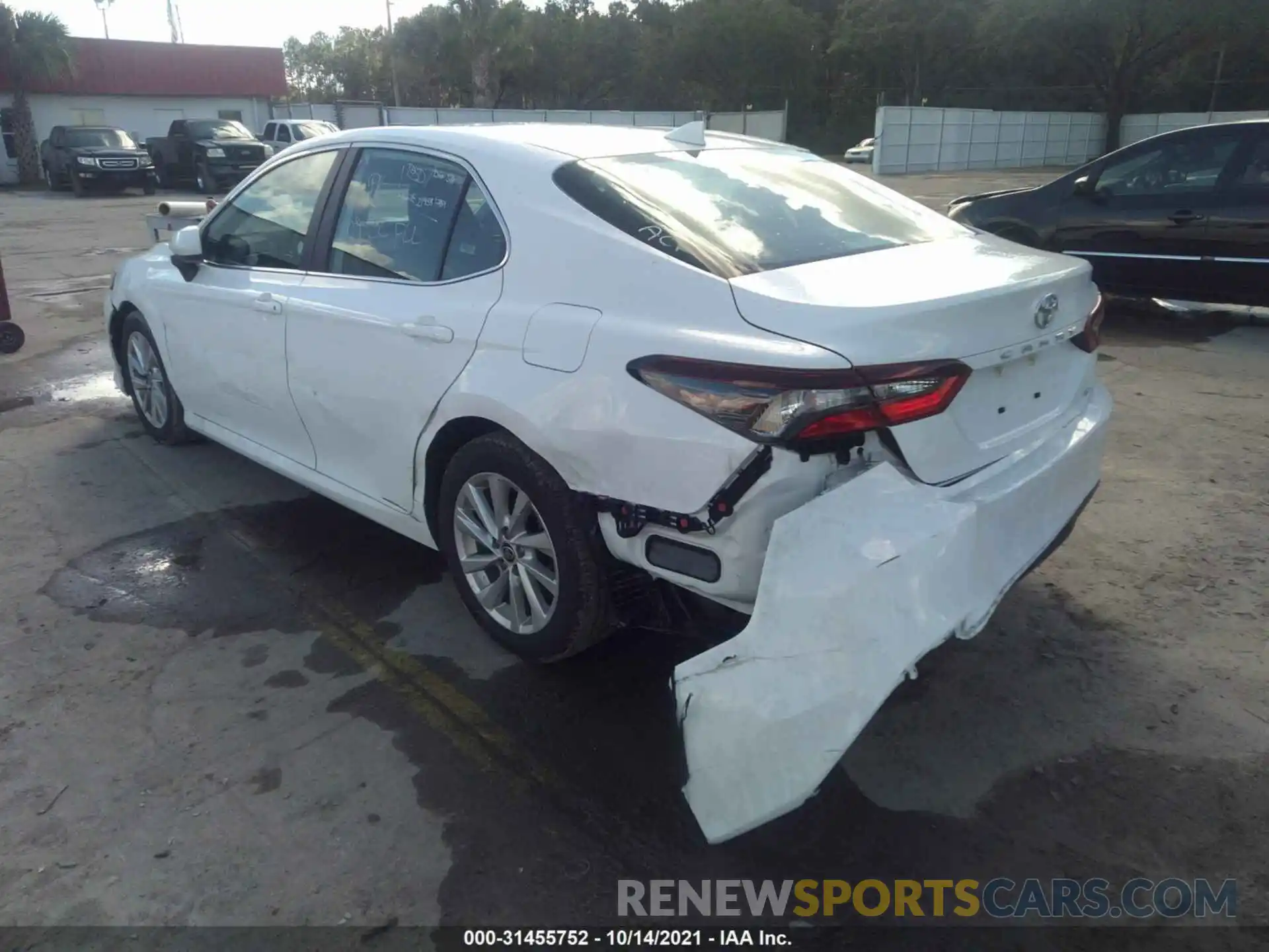 6 Photograph of a damaged car 4T1C11AK6MU558137 TOYOTA CAMRY 2021