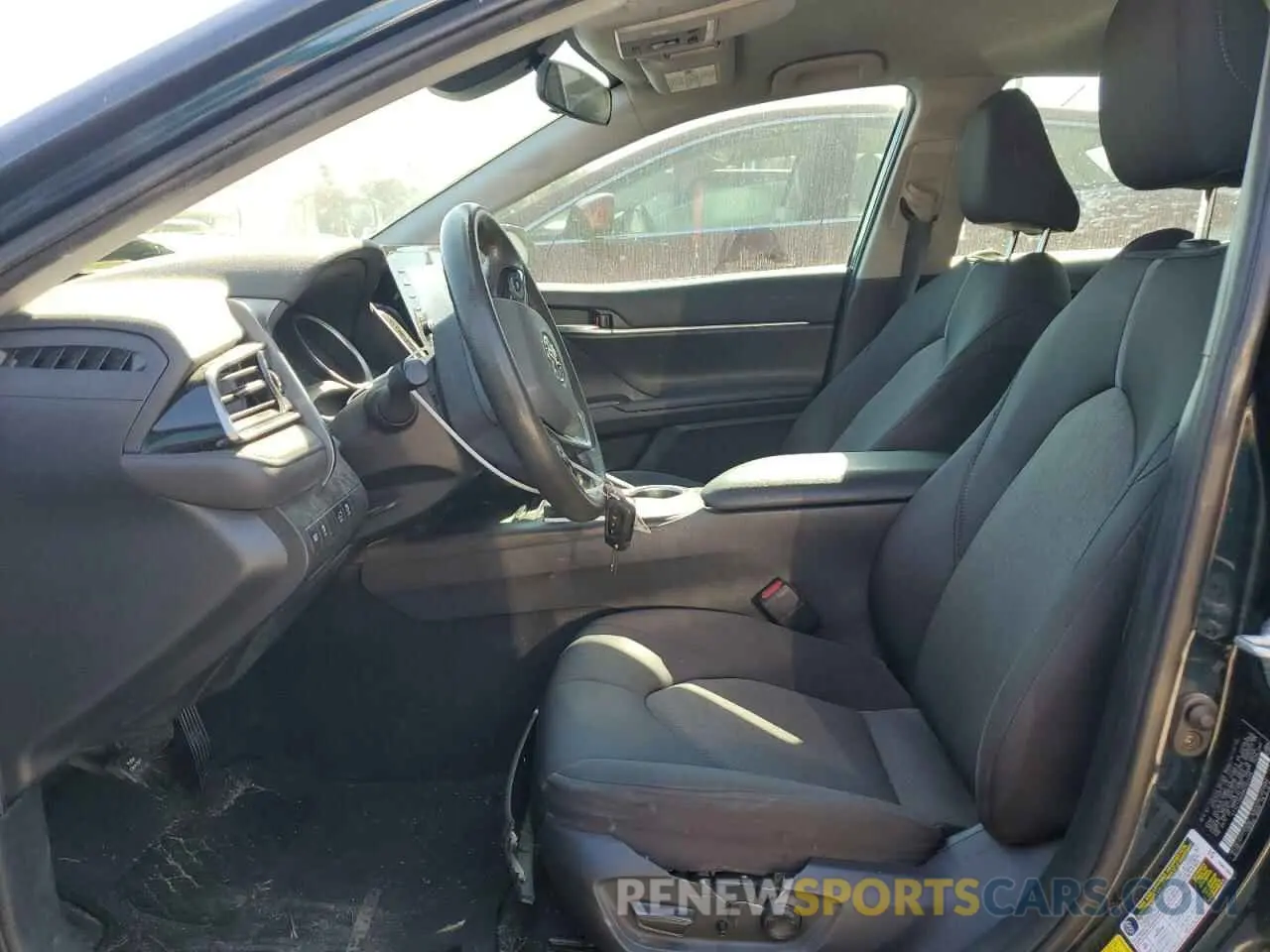 7 Photograph of a damaged car 4T1C11AK6MU564438 TOYOTA CAMRY 2021