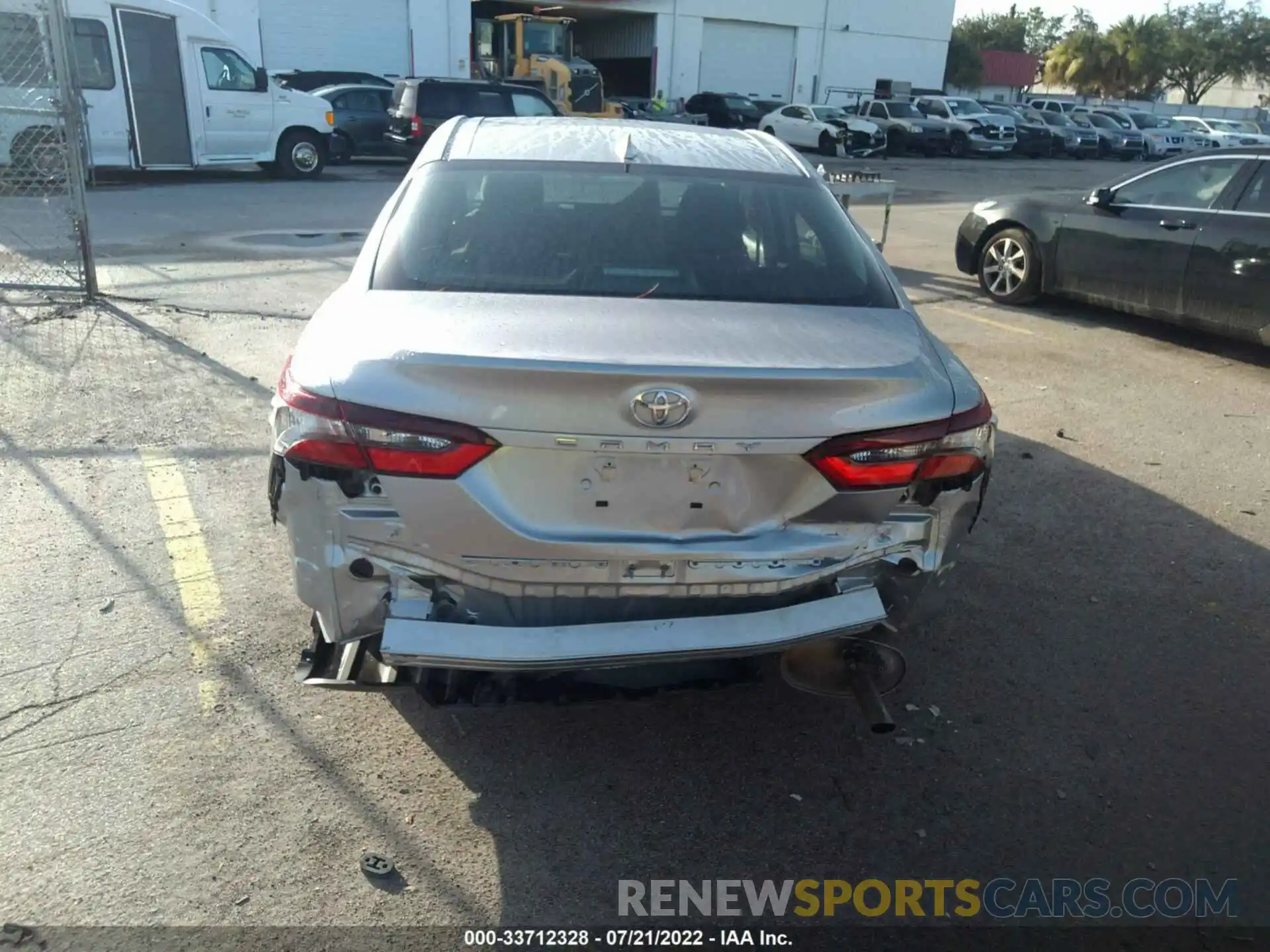 6 Photograph of a damaged car 4T1C11AK6MU575133 TOYOTA CAMRY 2021