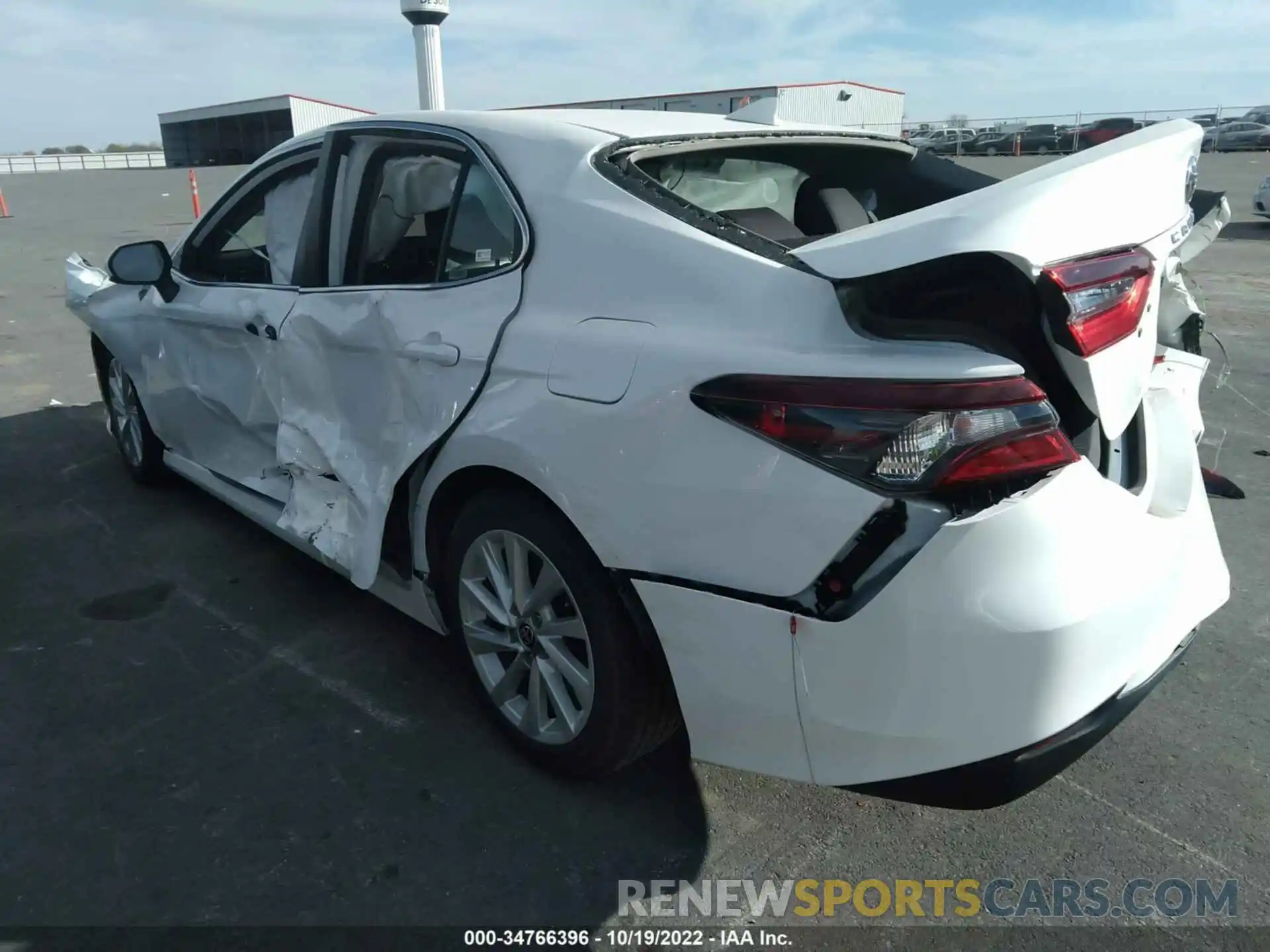 3 Photograph of a damaged car 4T1C11AK6MU587718 TOYOTA CAMRY 2021