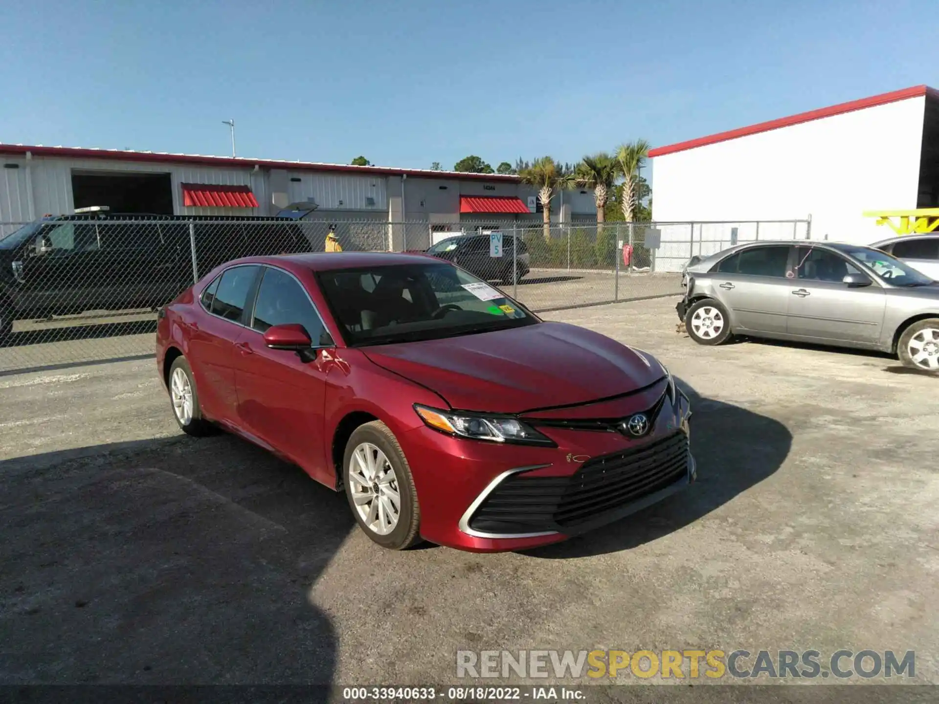 1 Photograph of a damaged car 4T1C11AK6MU591915 TOYOTA CAMRY 2021