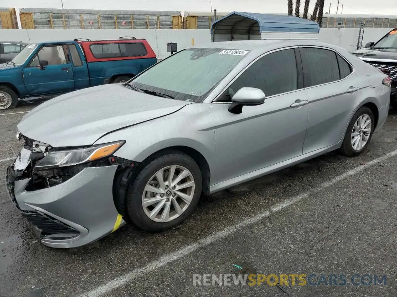 1 Photograph of a damaged car 4T1C11AK6MU605702 TOYOTA CAMRY 2021