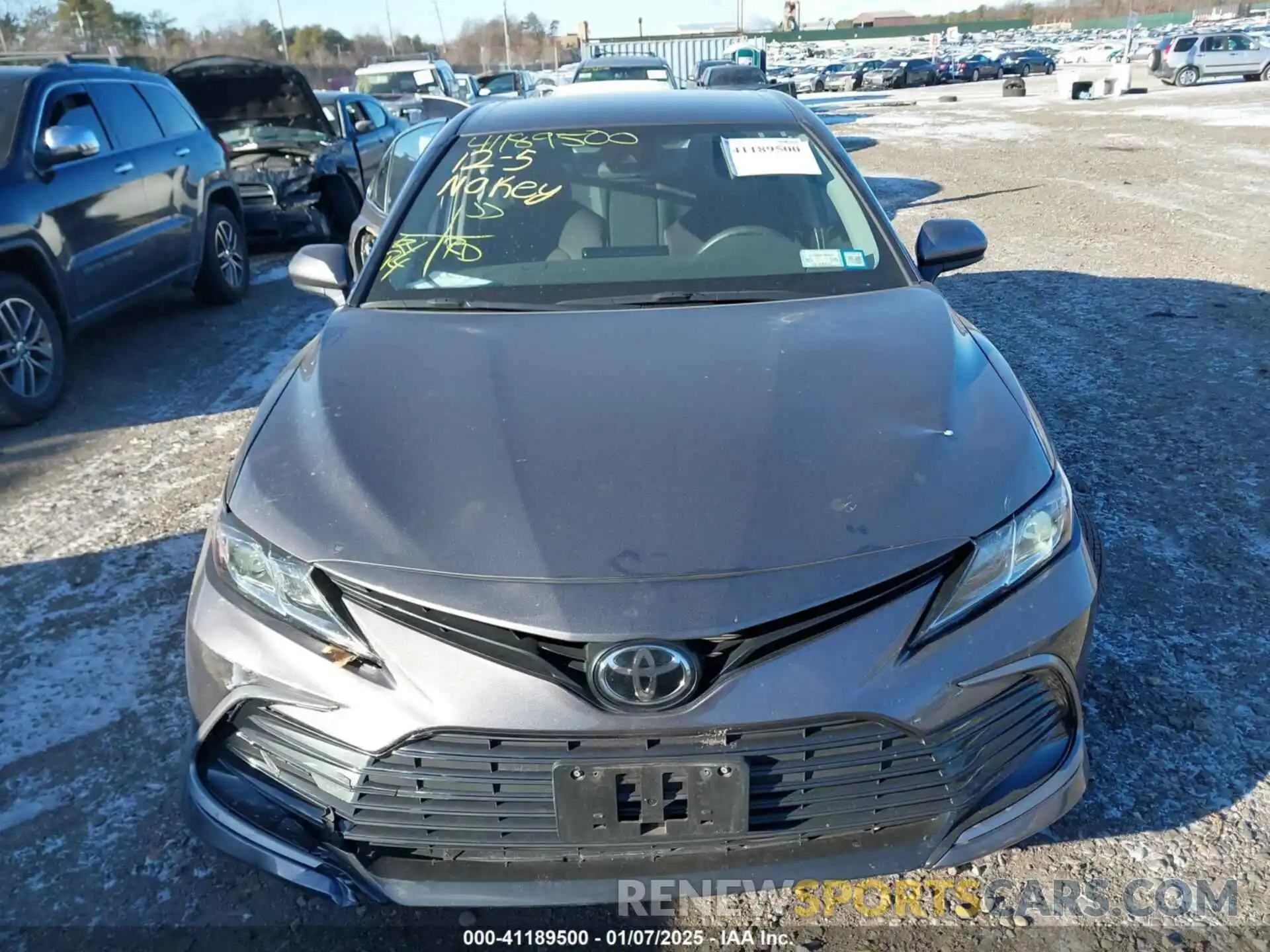 12 Photograph of a damaged car 4T1C11AK6MU616117 TOYOTA CAMRY 2021