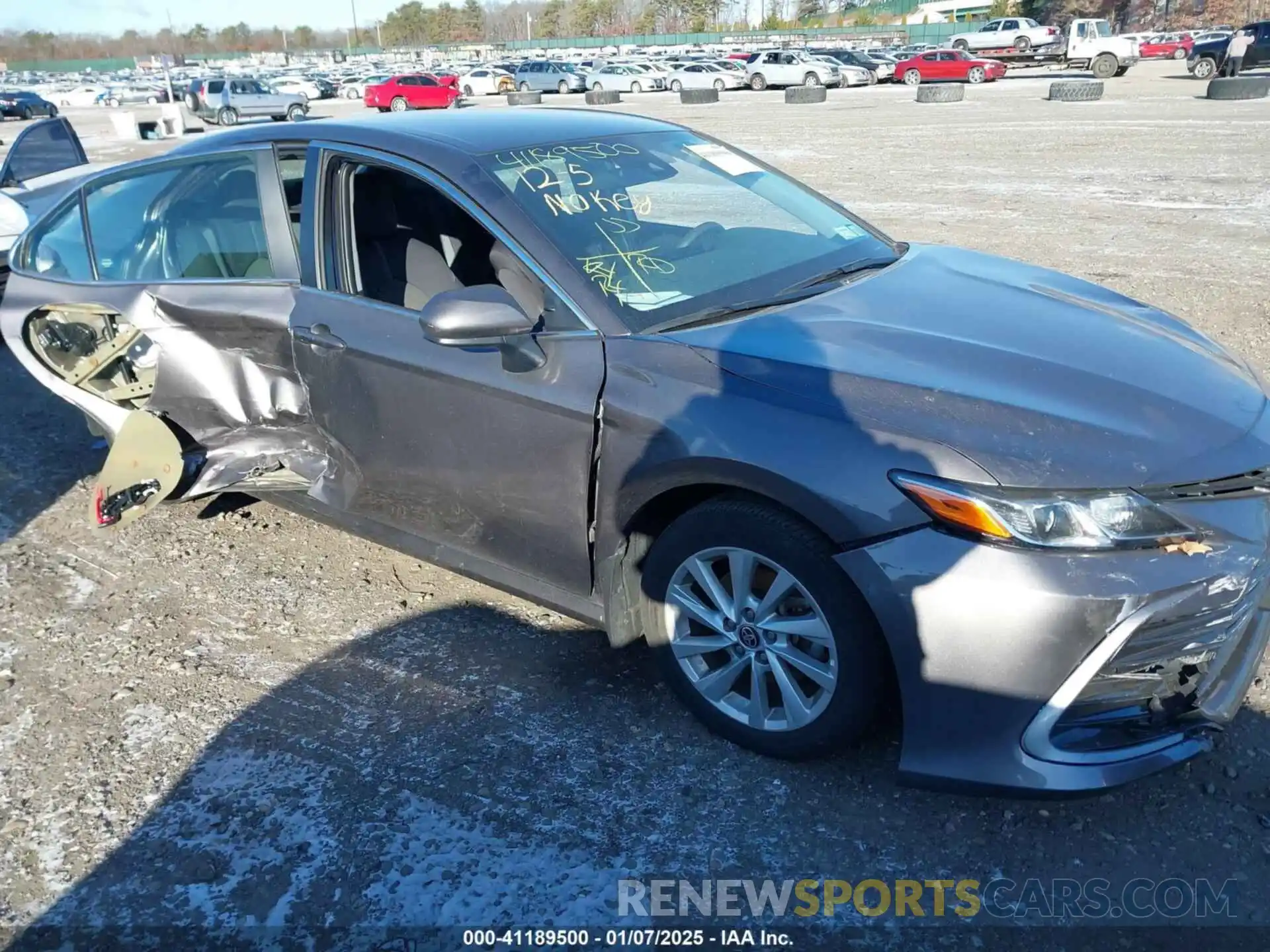 6 Photograph of a damaged car 4T1C11AK6MU616117 TOYOTA CAMRY 2021