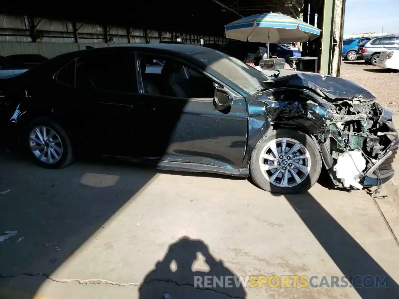 4 Photograph of a damaged car 4T1C11AK7MU420834 TOYOTA CAMRY 2021