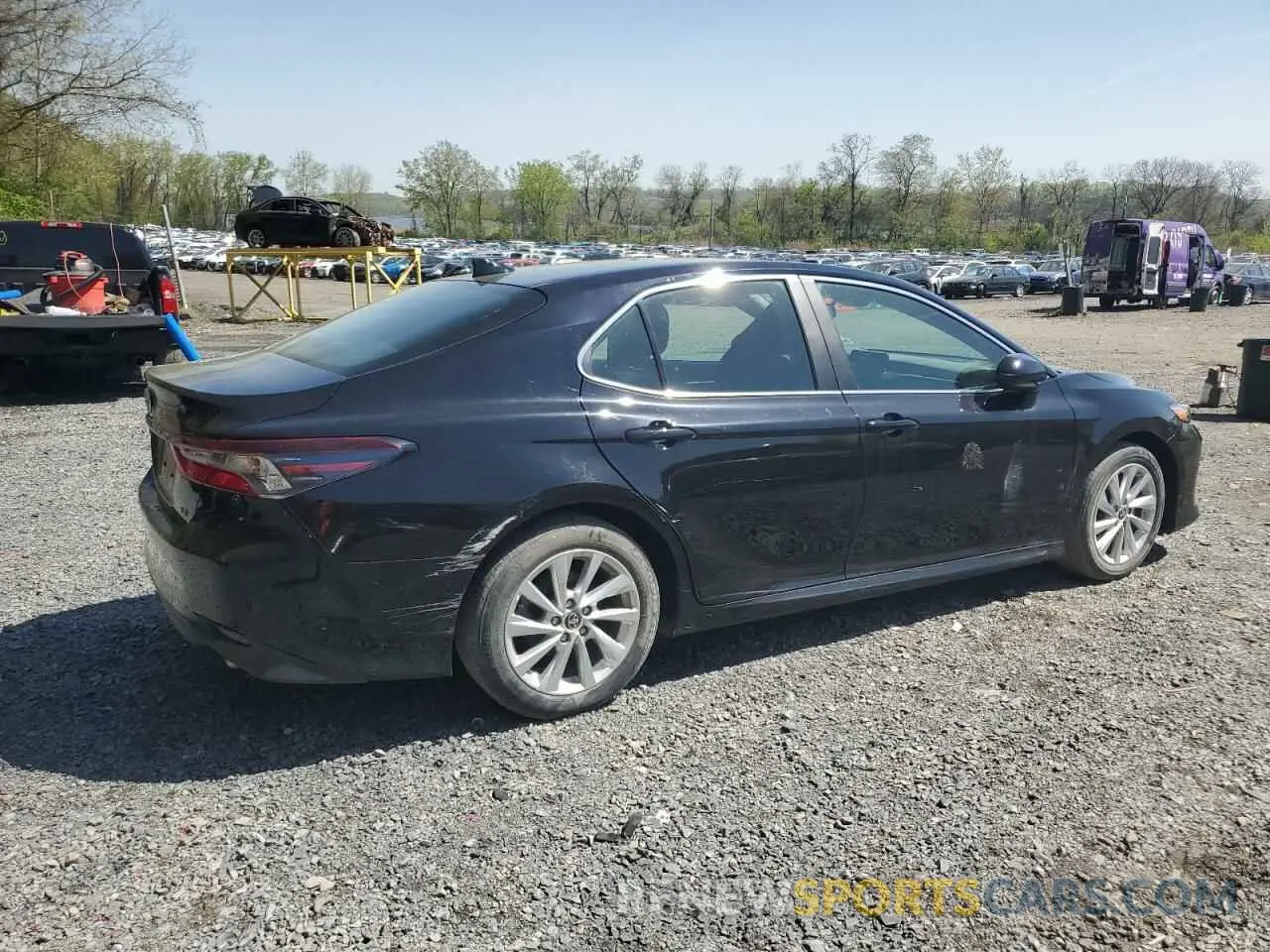 3 Photograph of a damaged car 4T1C11AK7MU447712 TOYOTA CAMRY 2021