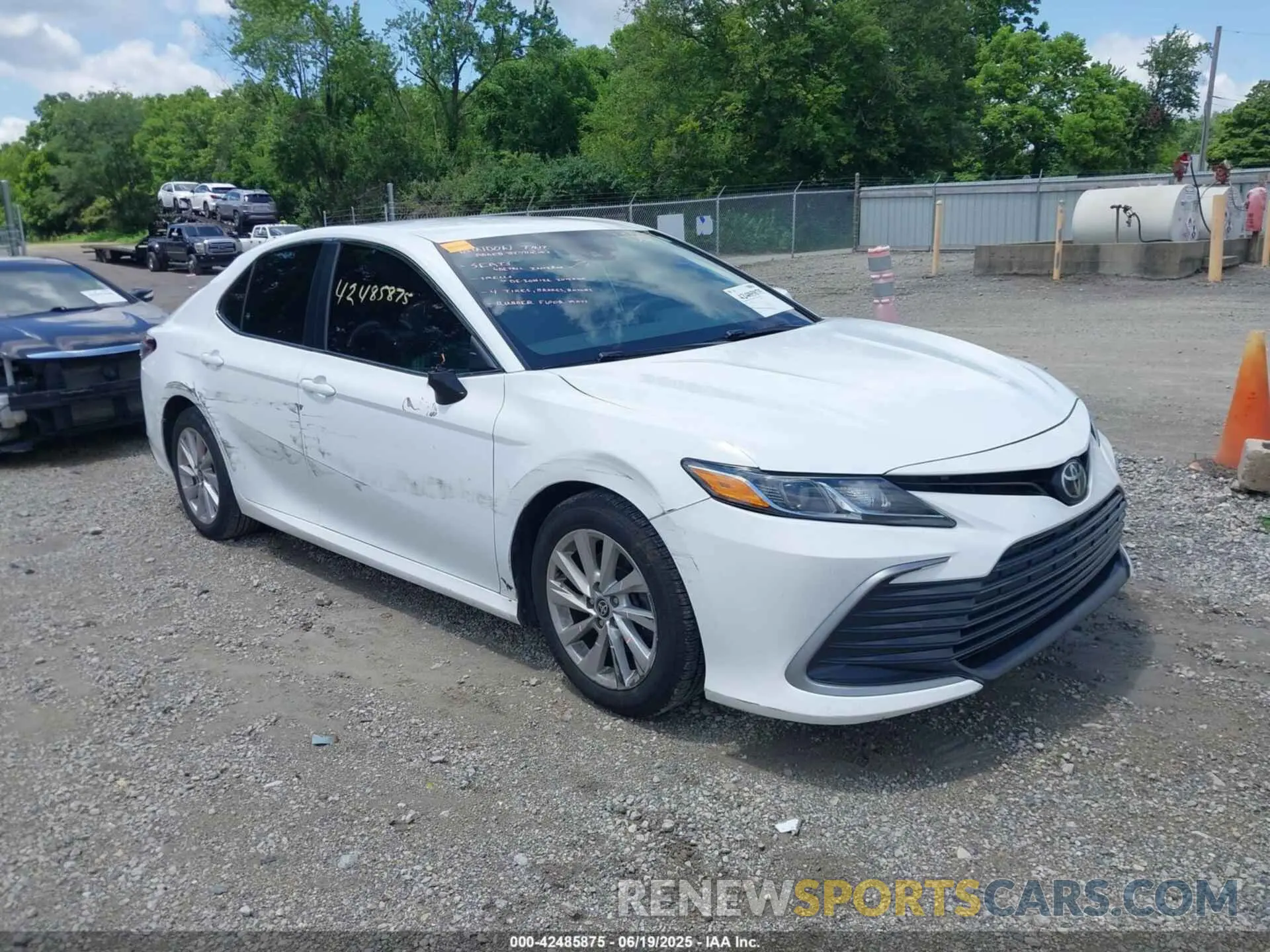 1 Photograph of a damaged car 4T1C11AK7MU458144 TOYOTA CAMRY 2021
