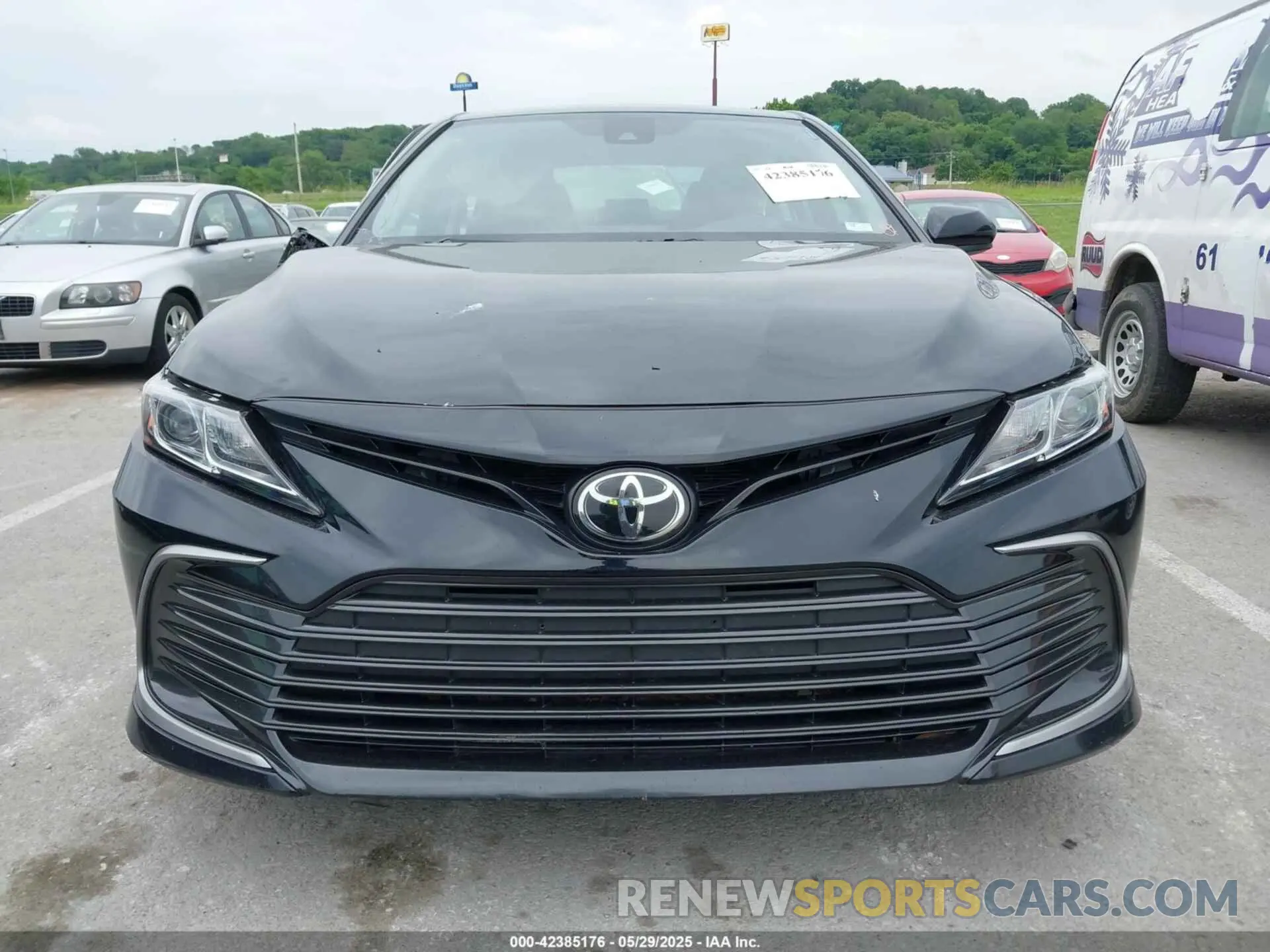 12 Photograph of a damaged car 4T1C11AK7MU467460 TOYOTA CAMRY 2021