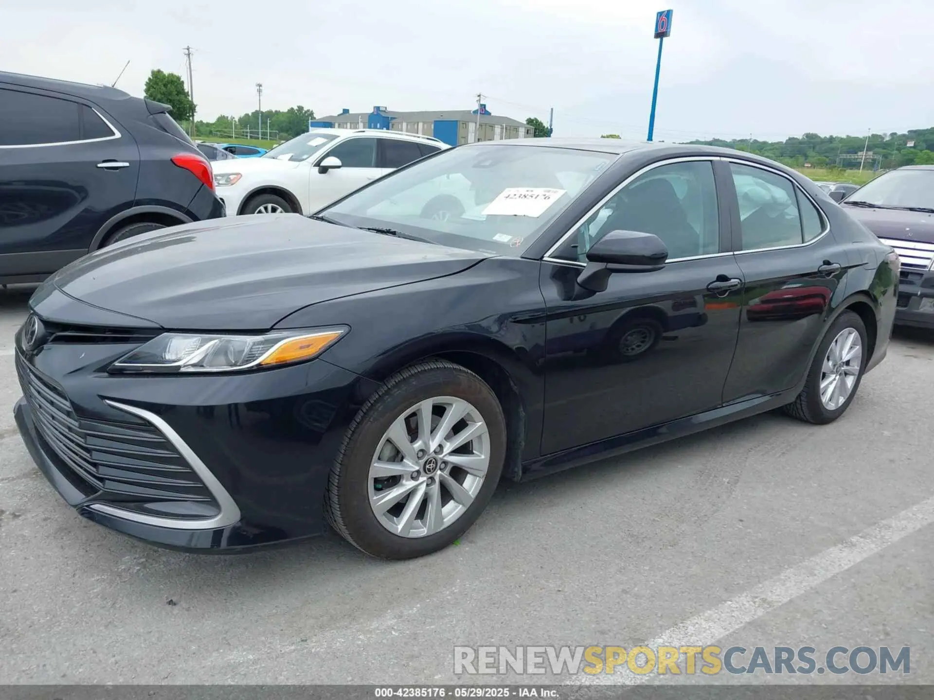 14 Photograph of a damaged car 4T1C11AK7MU467460 TOYOTA CAMRY 2021