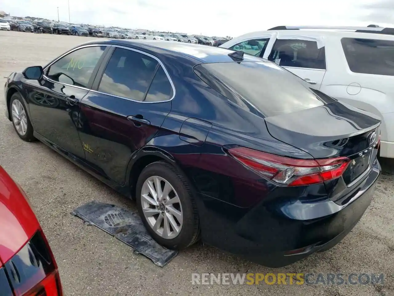 3 Photograph of a damaged car 4T1C11AK7MU472402 TOYOTA CAMRY 2021