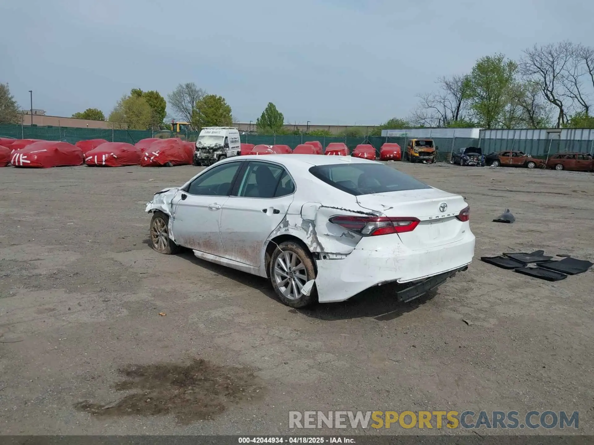 3 Photograph of a damaged car 4T1C11AK7MU515359 TOYOTA CAMRY 2021