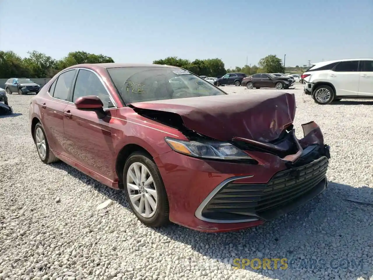 1 Photograph of a damaged car 4T1C11AK7MU529357 TOYOTA CAMRY 2021