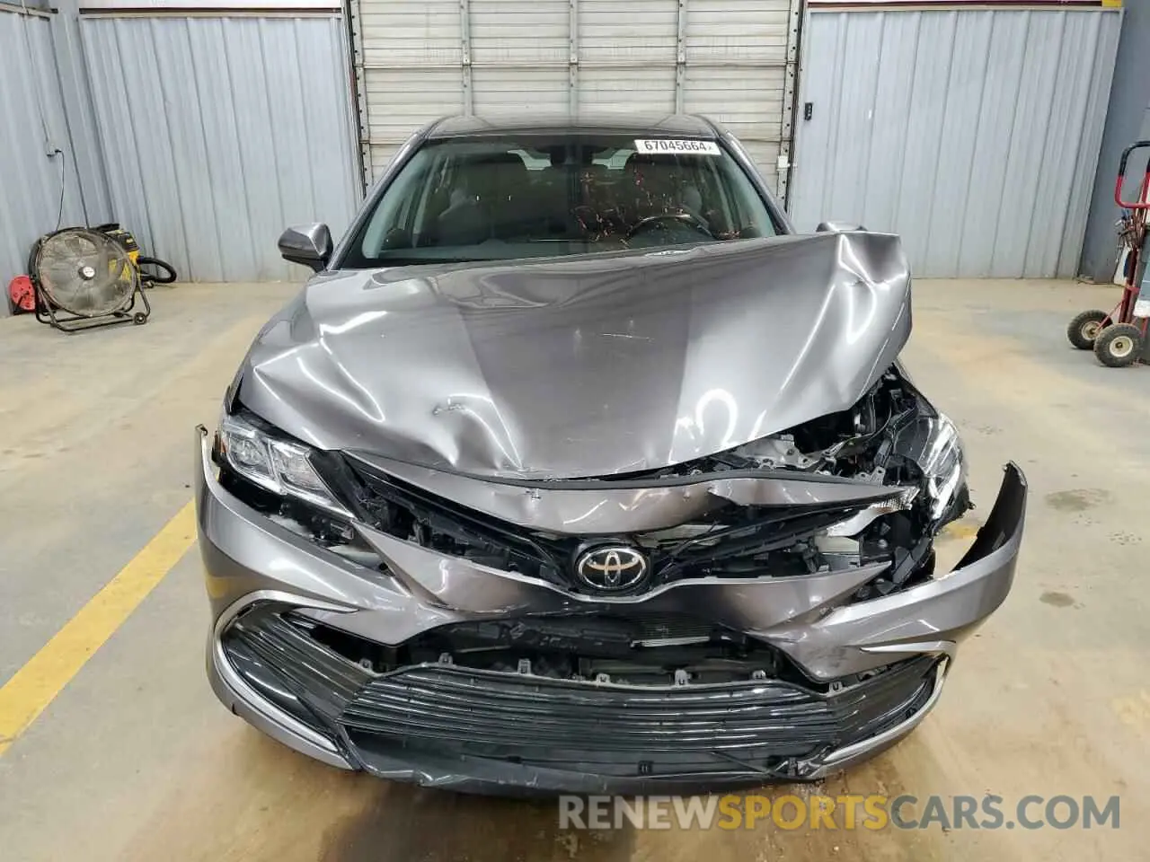 5 Photograph of a damaged car 4T1C11AK7MU568059 TOYOTA CAMRY 2021