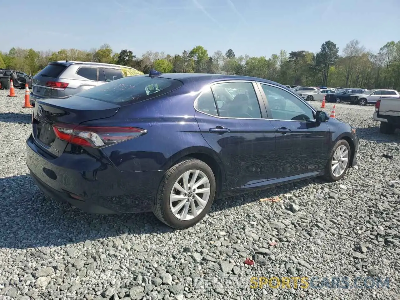 3 Photograph of a damaged car 4T1C11AK7MU579305 TOYOTA CAMRY 2021