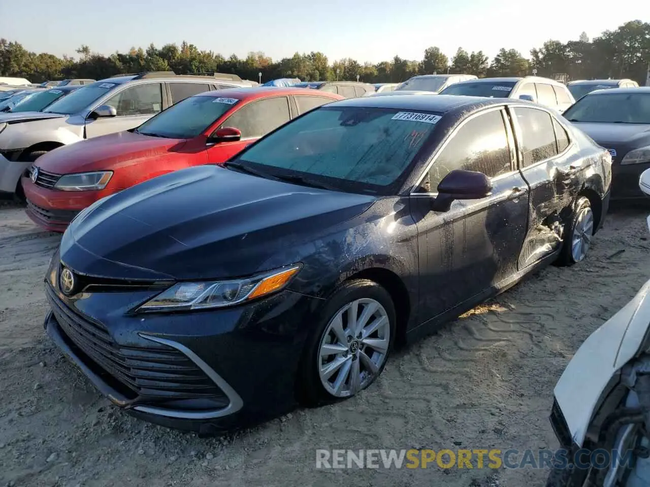 1 Photograph of a damaged car 4T1C11AK7MU585248 TOYOTA CAMRY 2021