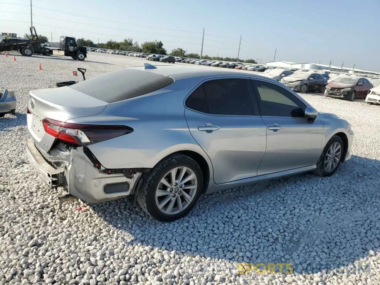 3 Photograph of a damaged car 4T1C11AK7MU599876 TOYOTA CAMRY 2021