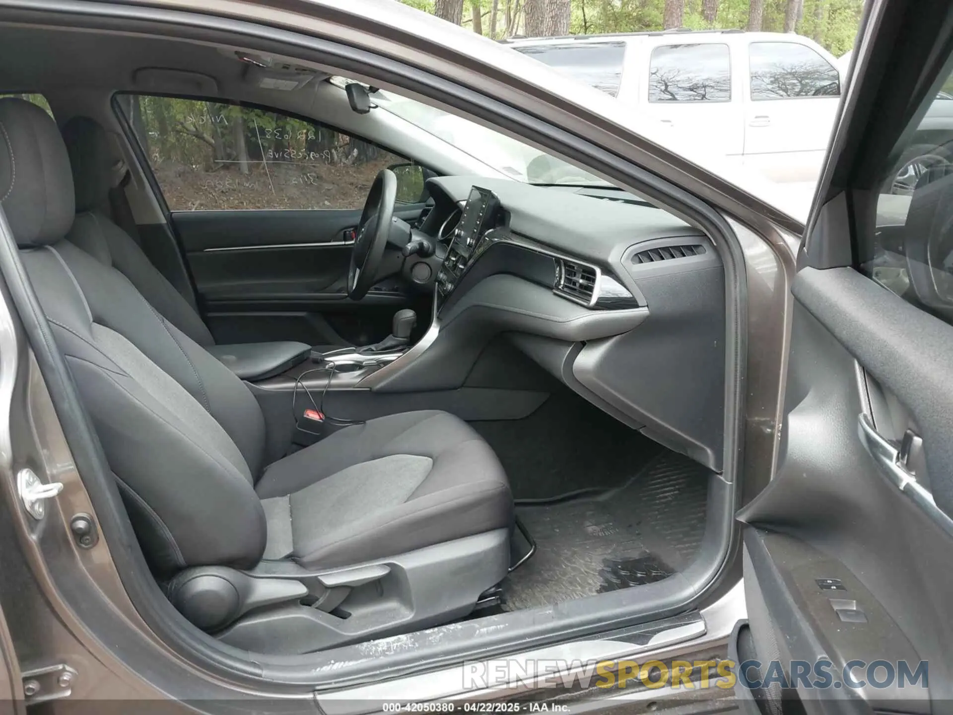 5 Photograph of a damaged car 4T1C11AK7MU616529 TOYOTA CAMRY 2021