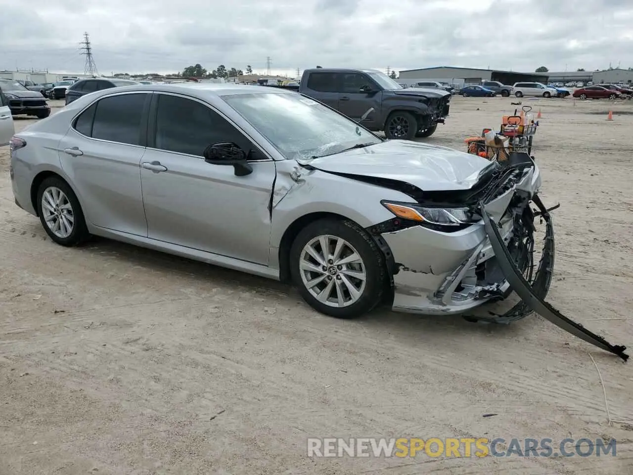 4 Photograph of a damaged car 4T1C11AK8MU409230 TOYOTA CAMRY 2021