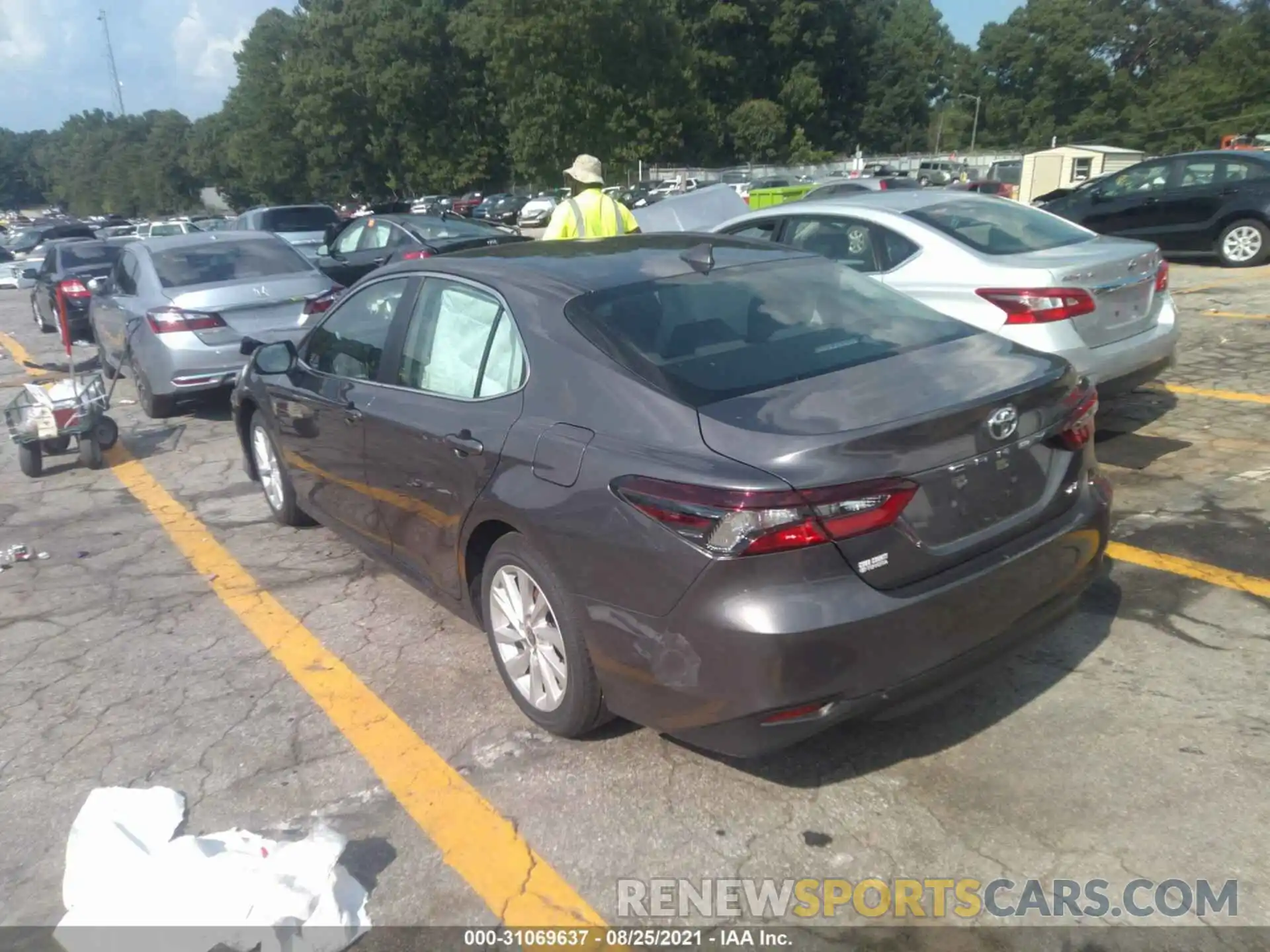 3 Photograph of a damaged car 4T1C11AK8MU489581 TOYOTA CAMRY 2021